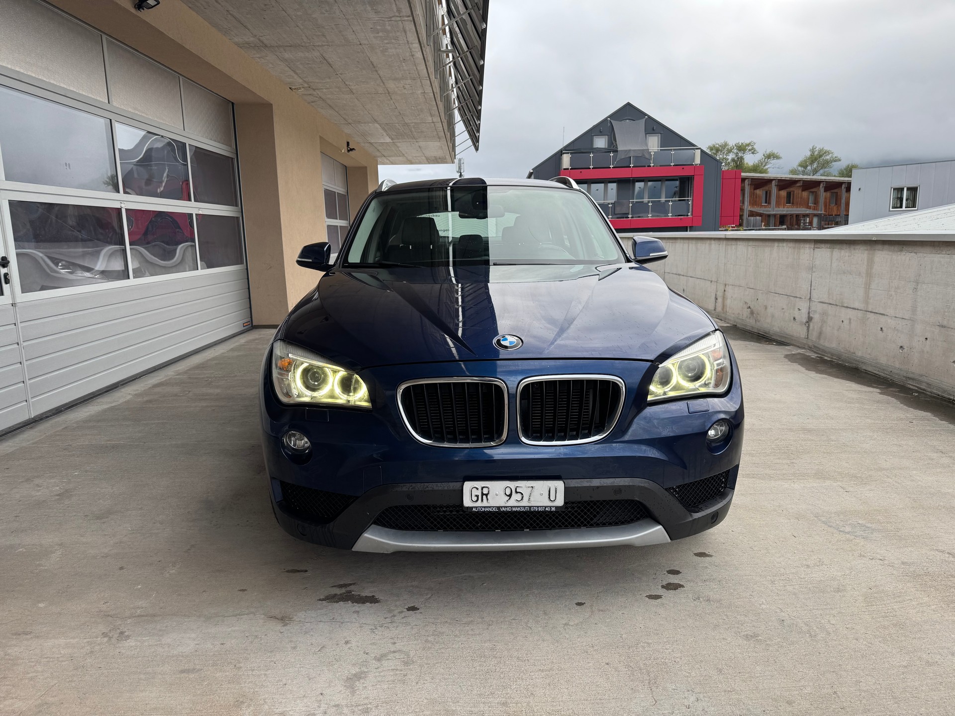 BMW X1 xDrive 20i Sport Line Steptronic-image-1