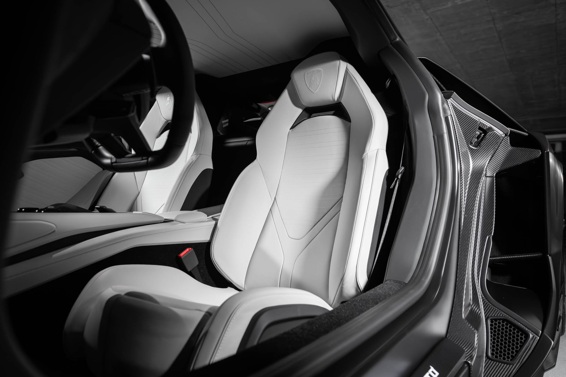 LAMBORGHINI REVUELTO Full Carbon-image-28