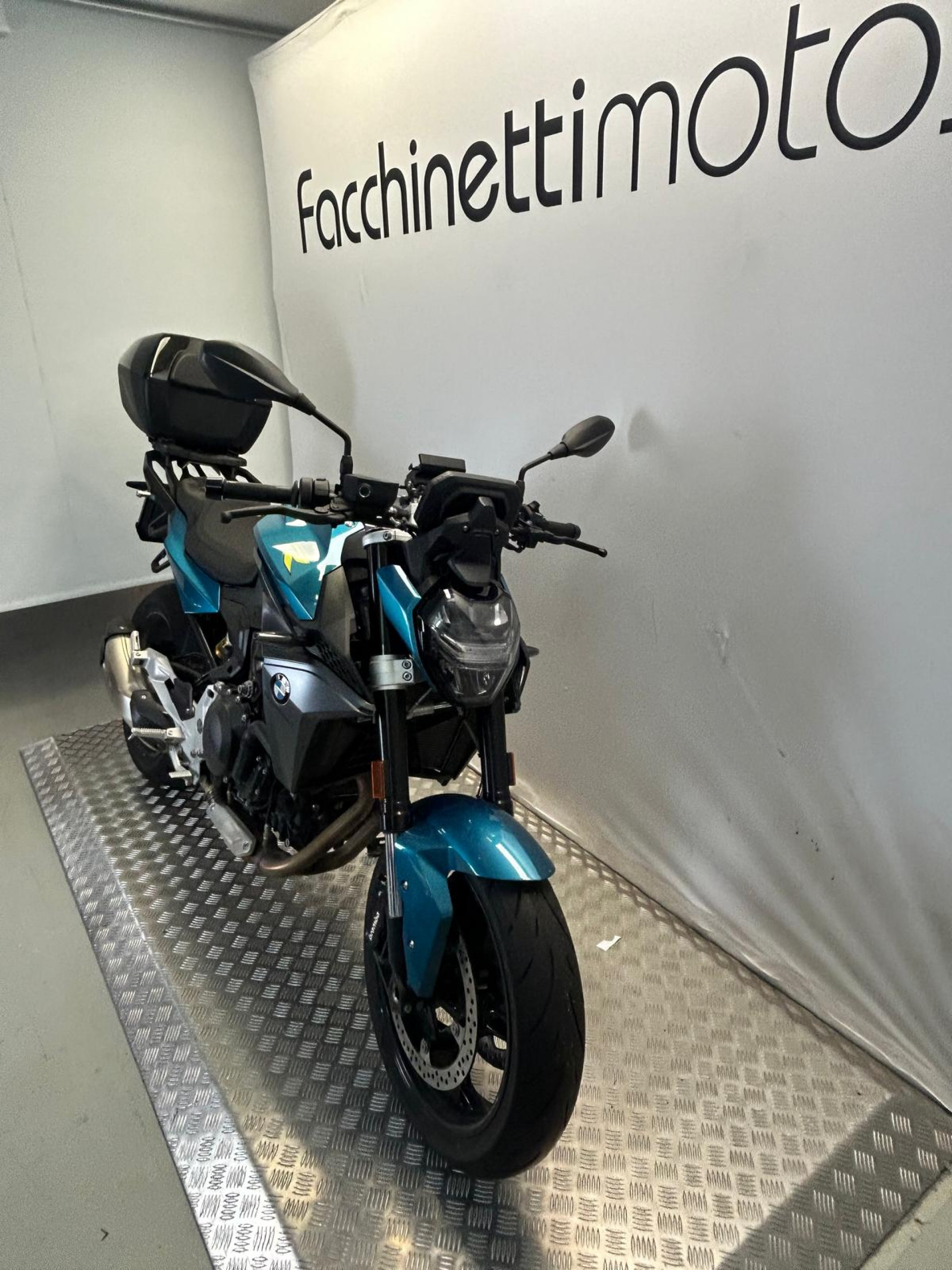 BMW F 900 R-image-4