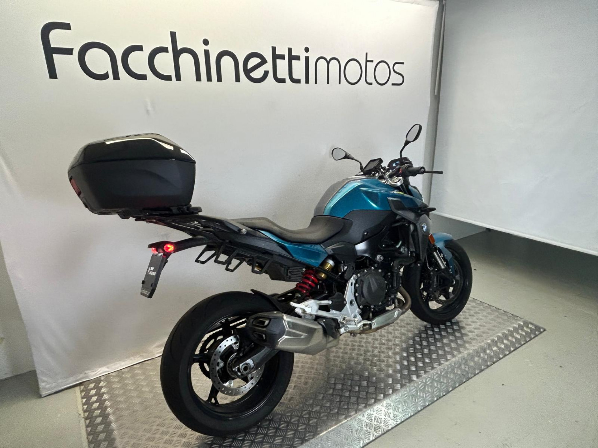 BMW F 900 R-image-2
