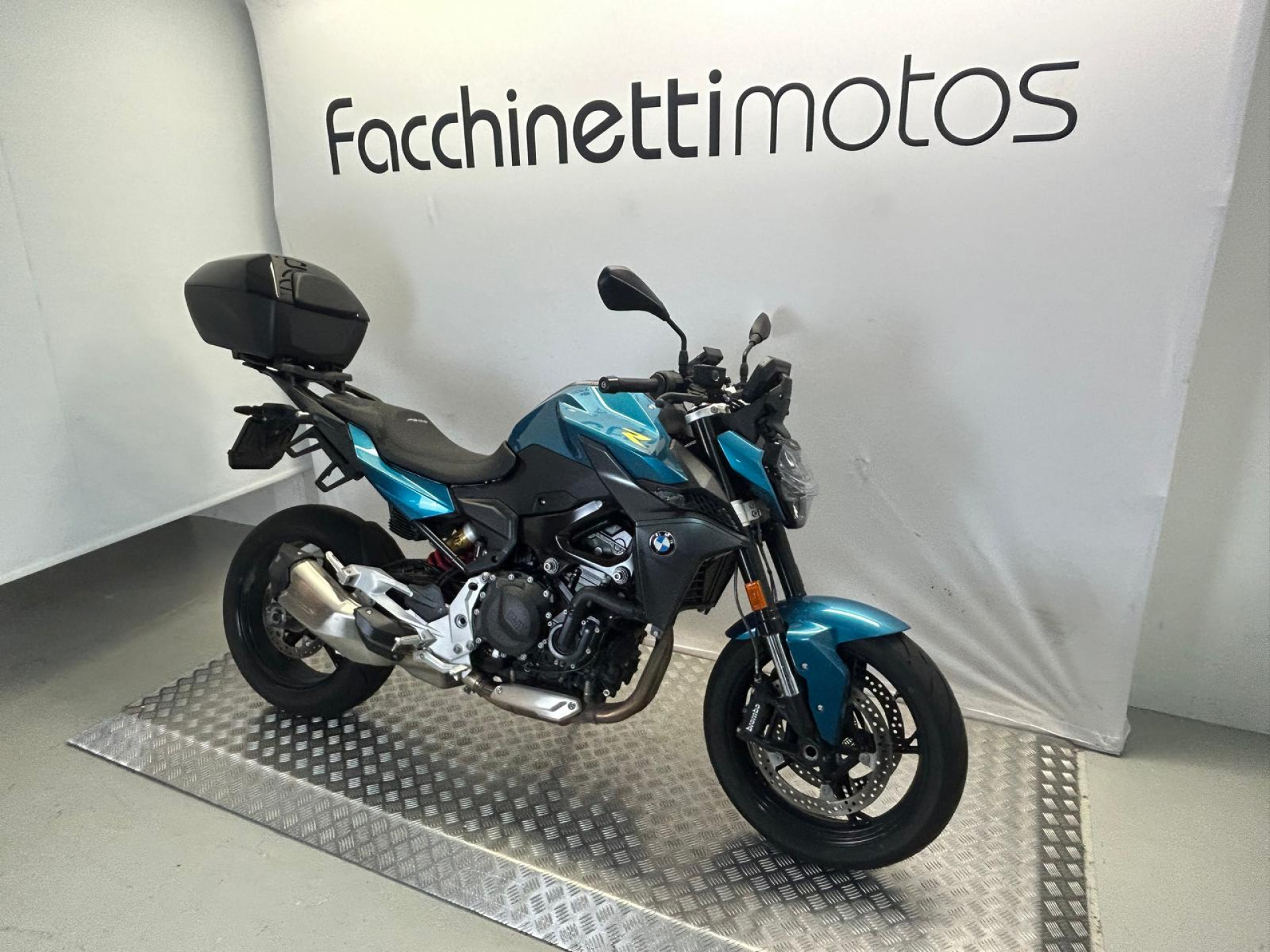 BMW F 900 R-image-3