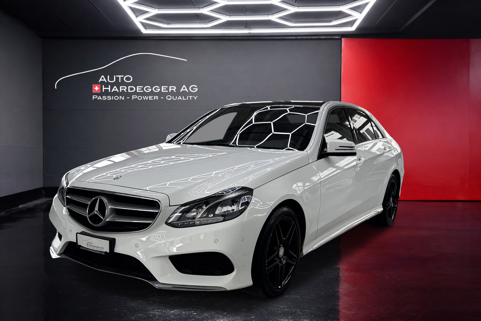 MERCEDES-BENZ E 220 BlueTEC 4Matic AMG Line 7G-Tronic - CH-Auto / Garantie / MFK u. Service frisch!-image-4