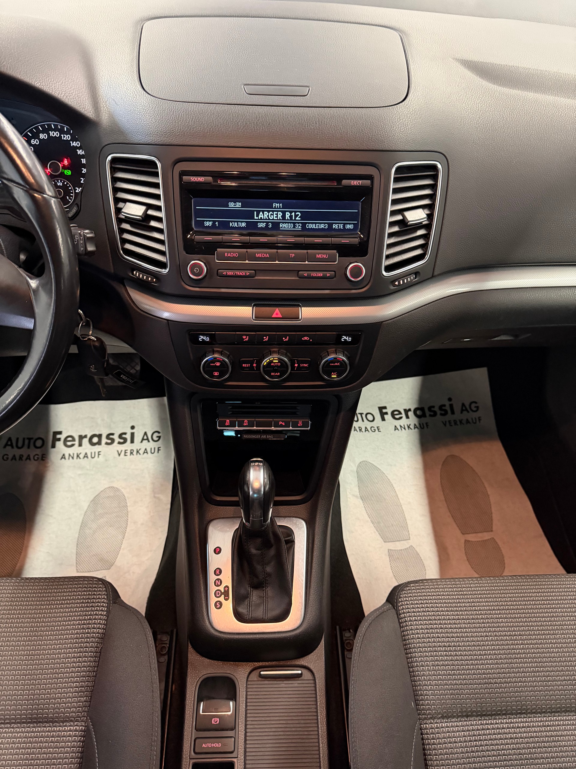 VW Sharan 1.4 TSI BMT Comfortline DSG-image-12