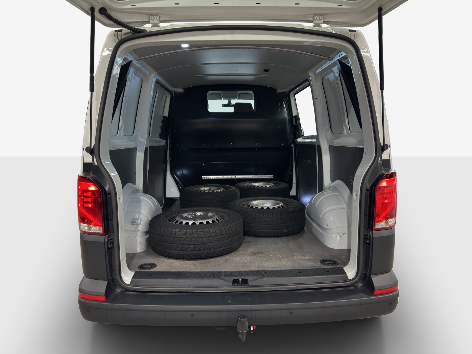 VW T6.1 2.0 TDI 4Motion-image-12