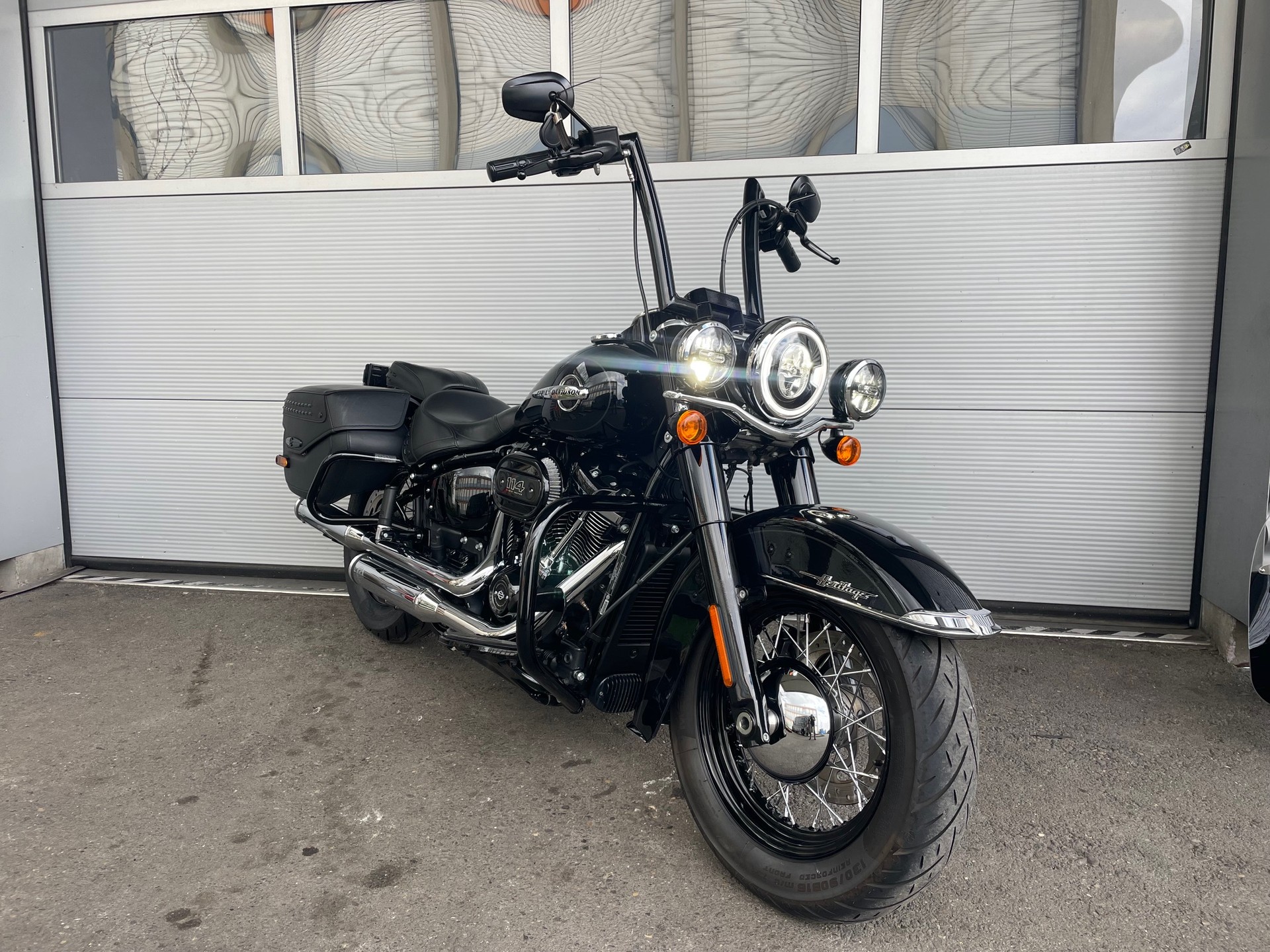 HARLEY-DAVIDSON FLHCS Heritage Classic 114 ABS-image-2