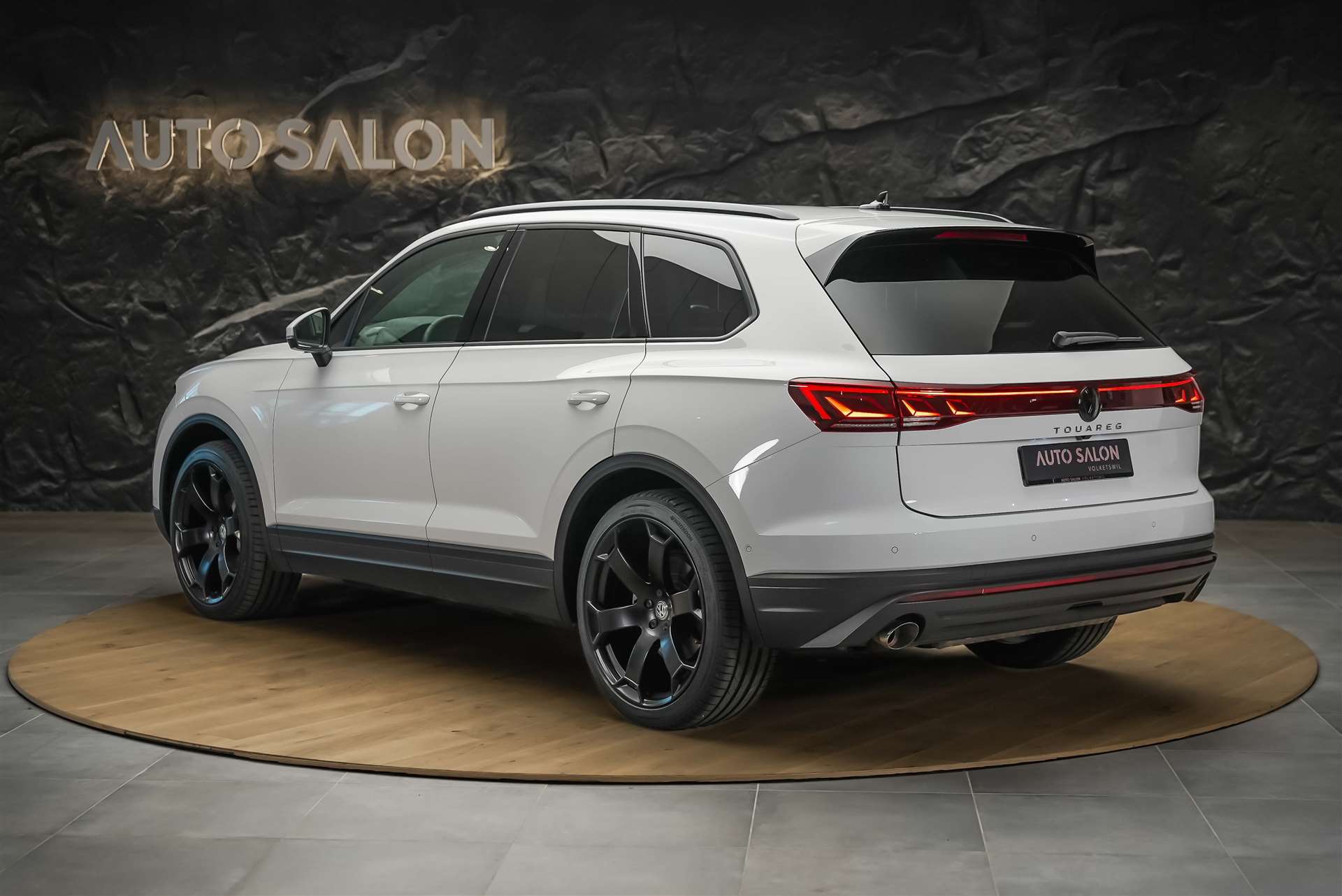 VW Touareg 3.0 TDI Basic Tiptronic *Werksgarantie*22" Felgen*AHK*-showroom-element-3