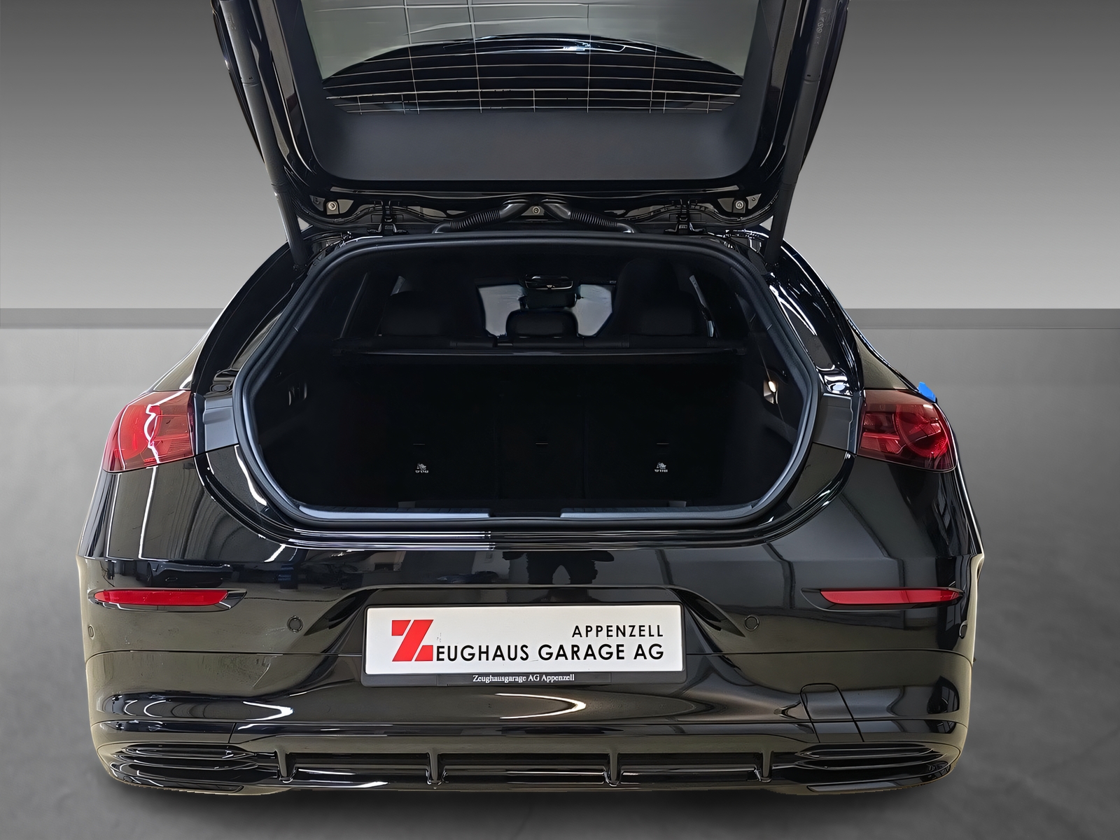 MERCEDES-BENZ CLA 350 4Matic Shooting Brake EQ-image-5