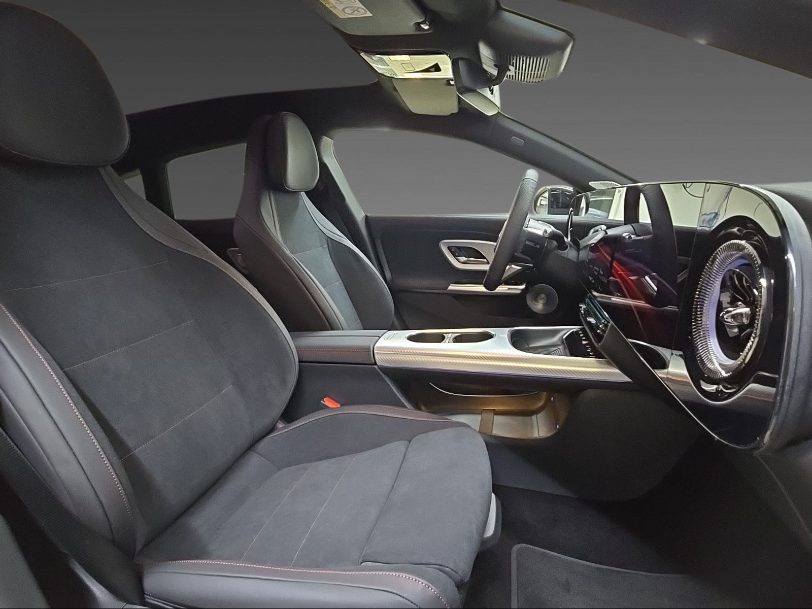 MERCEDES-BENZ CLA 350 4Matic Shooting Brake EQ-image-9