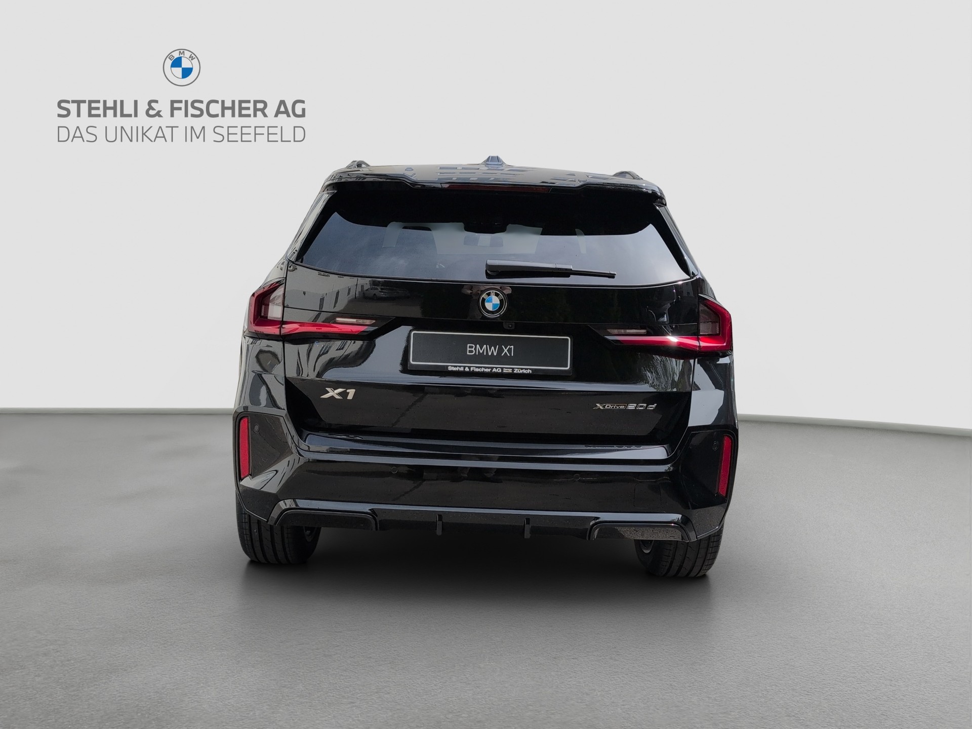 BMW X1 xDrive 20d 48V M Sport-showroom-element-3