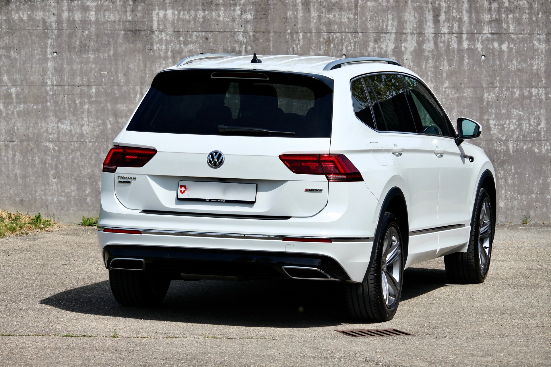 VW Tiguan Allspace 2.0 TDI SCR R-Line 4-Motion DSG 200PS*MFK 21.05.26 *7-Plätzer *elektr. Anhänherkupplung *Standheizung-image-7