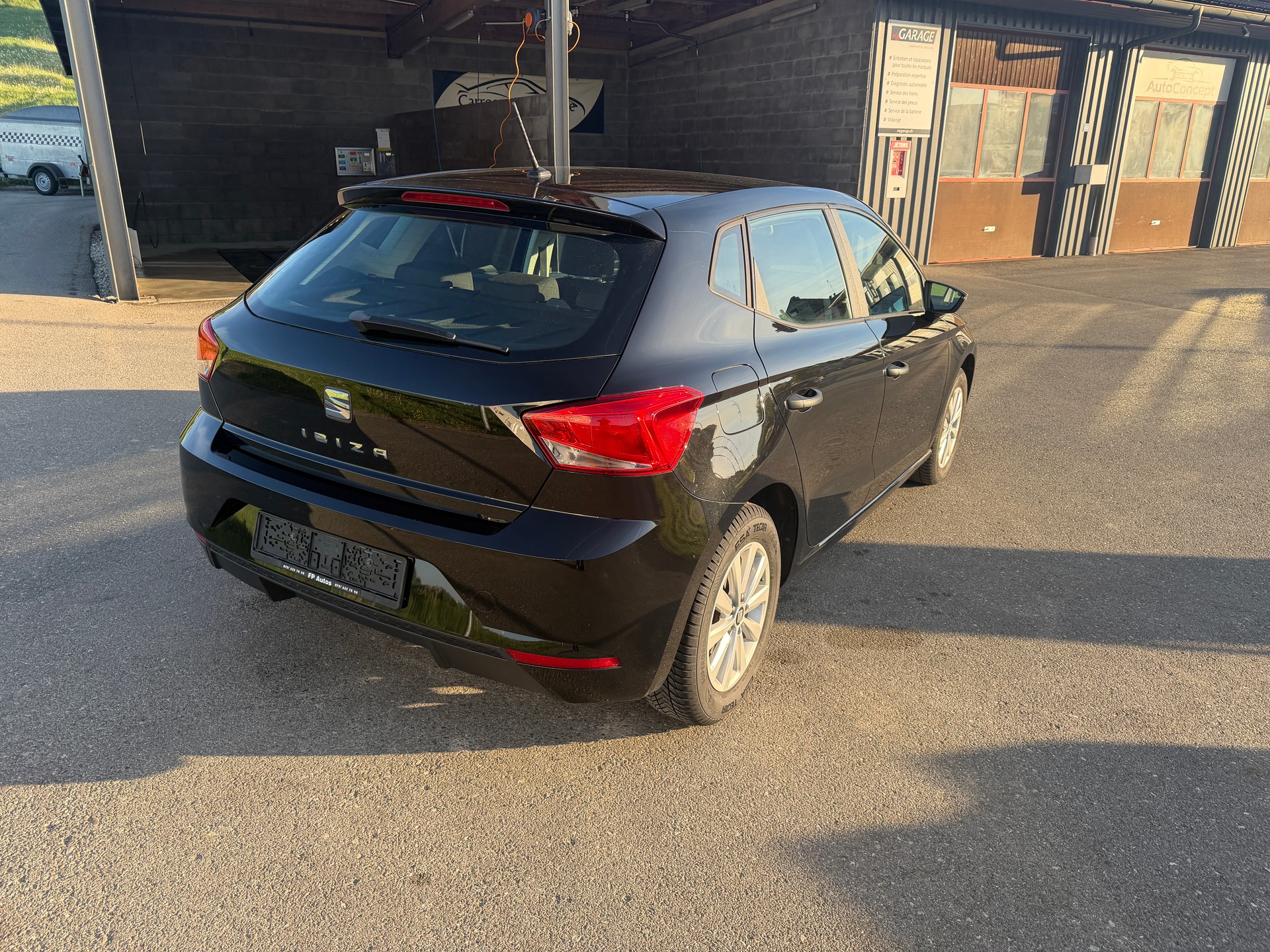 SEAT Ibiza 1.0 EcoTSI Reference-image-2