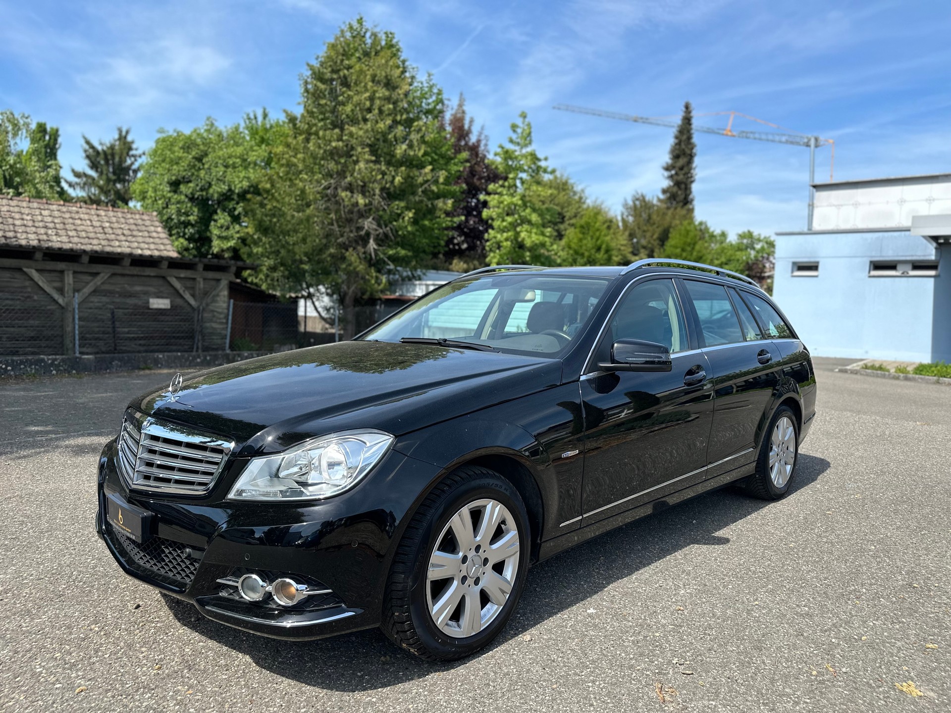 MERCEDES-BENZ C 180 BlueEfficiency 7G-Tronic-image-3