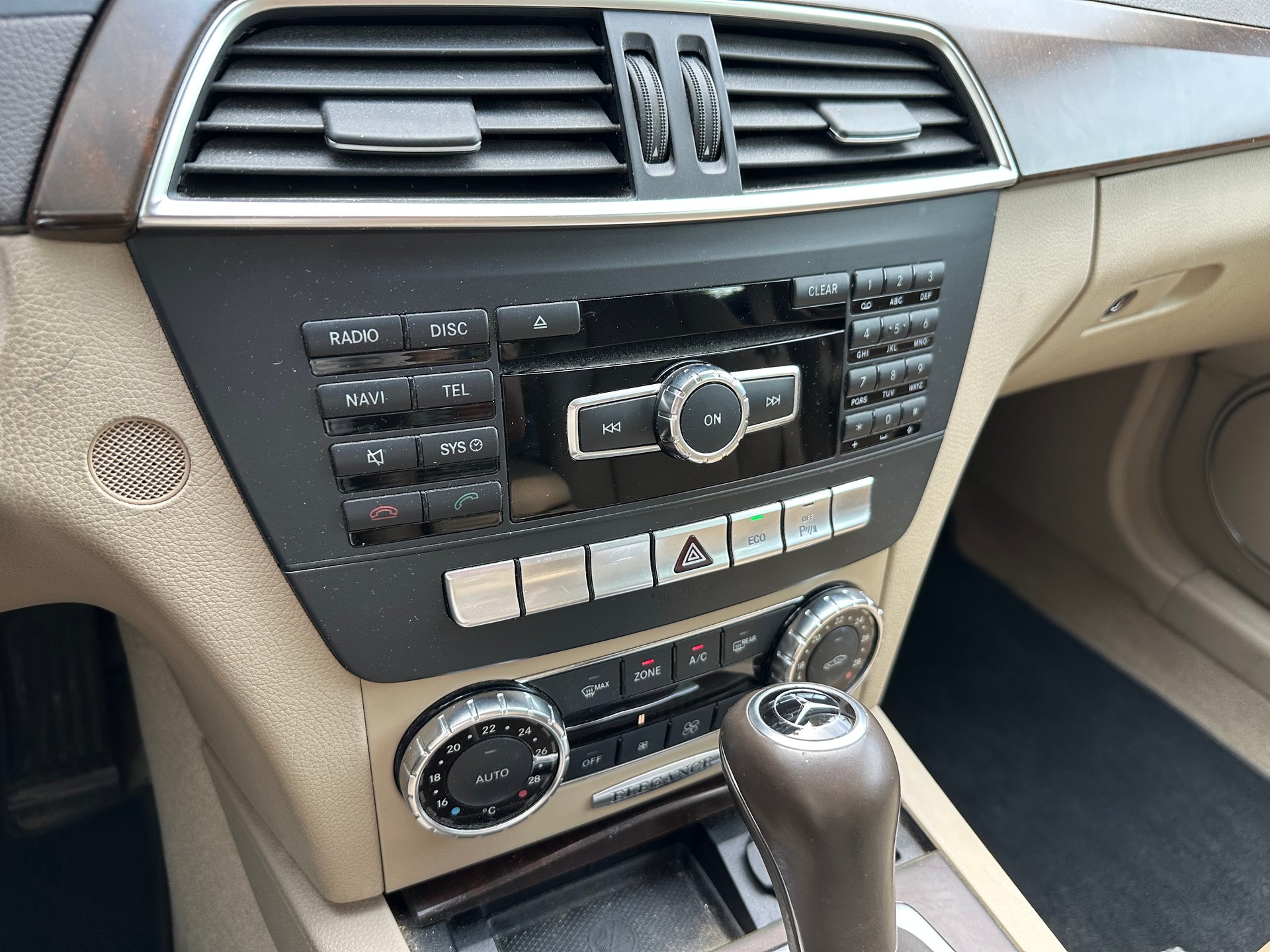 MERCEDES-BENZ C 180 BlueEfficiency 7G-Tronic-image-5
