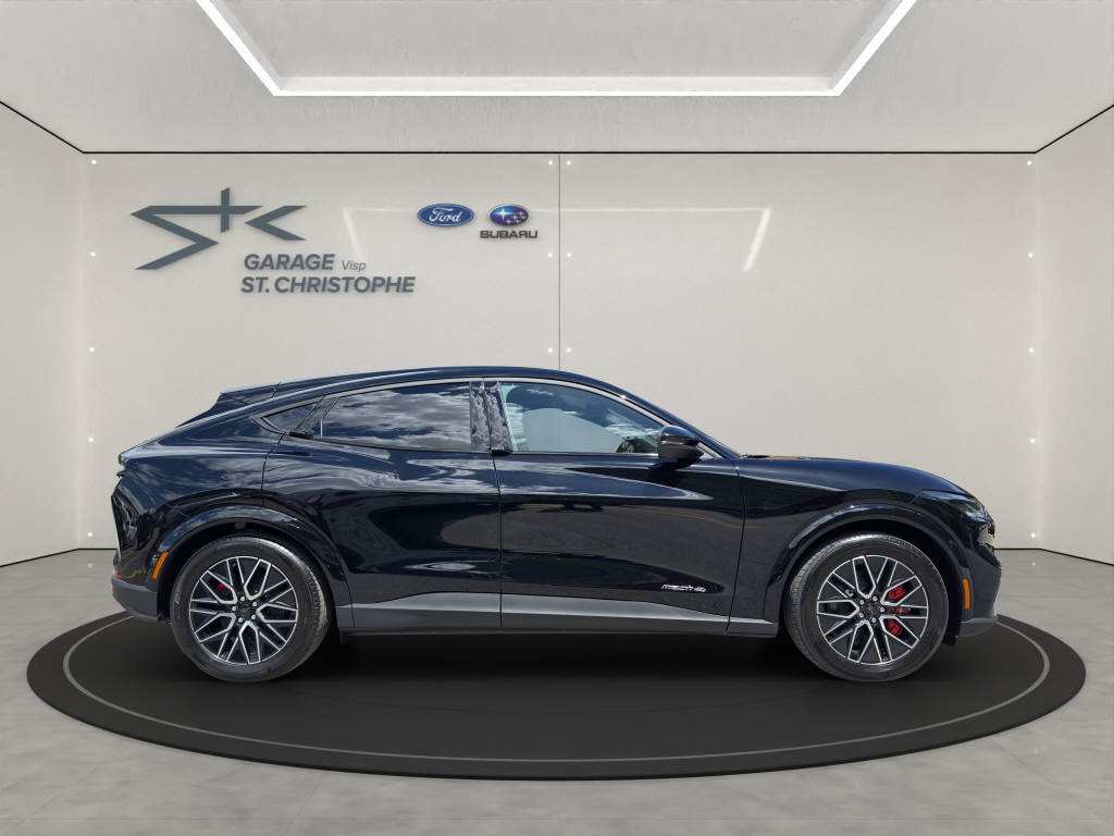 FORD Mustang Mach-E Premium AWD-image-5