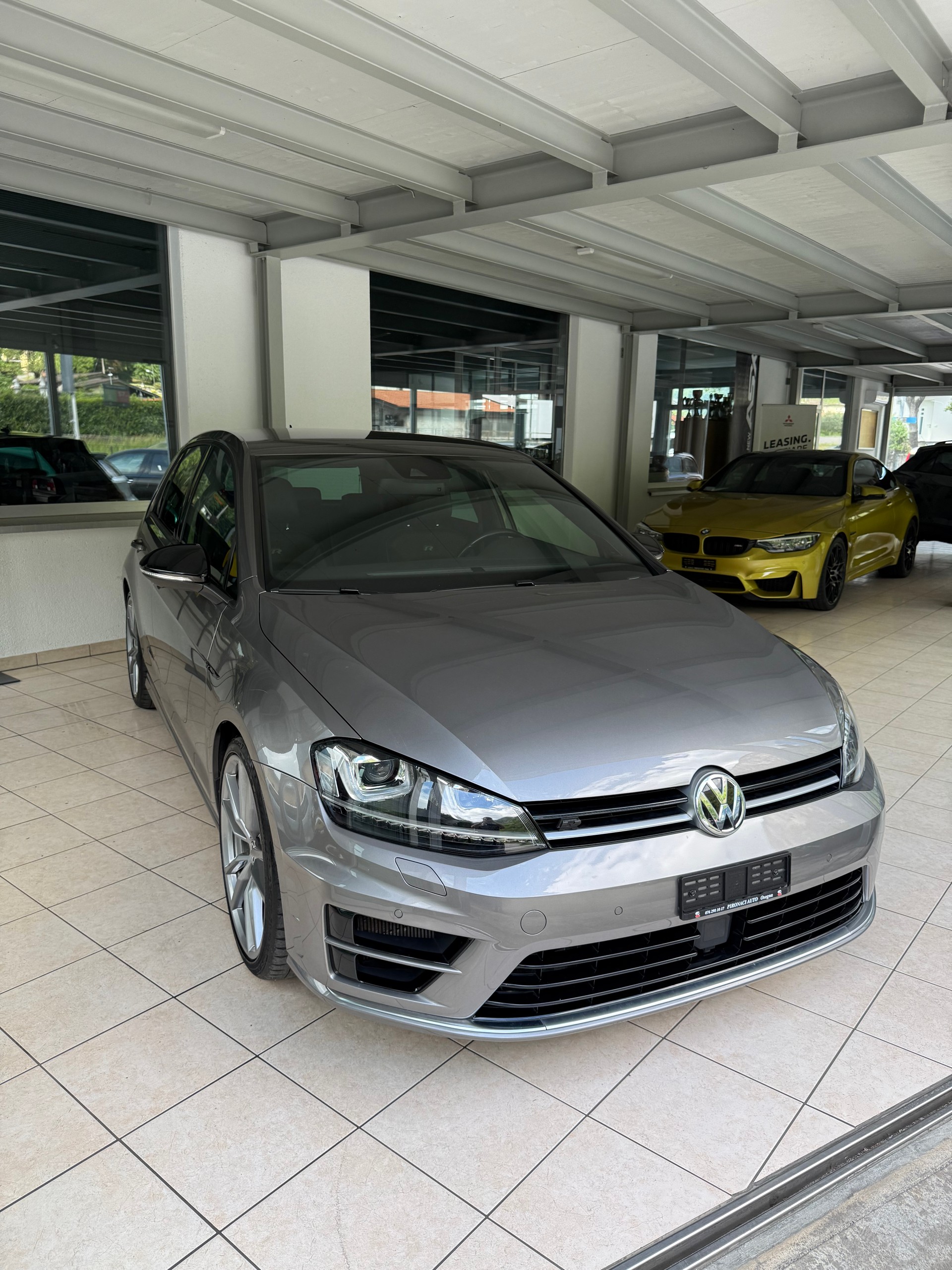 VW Golf 2.0 TSI R 4Motion DSG-image-8