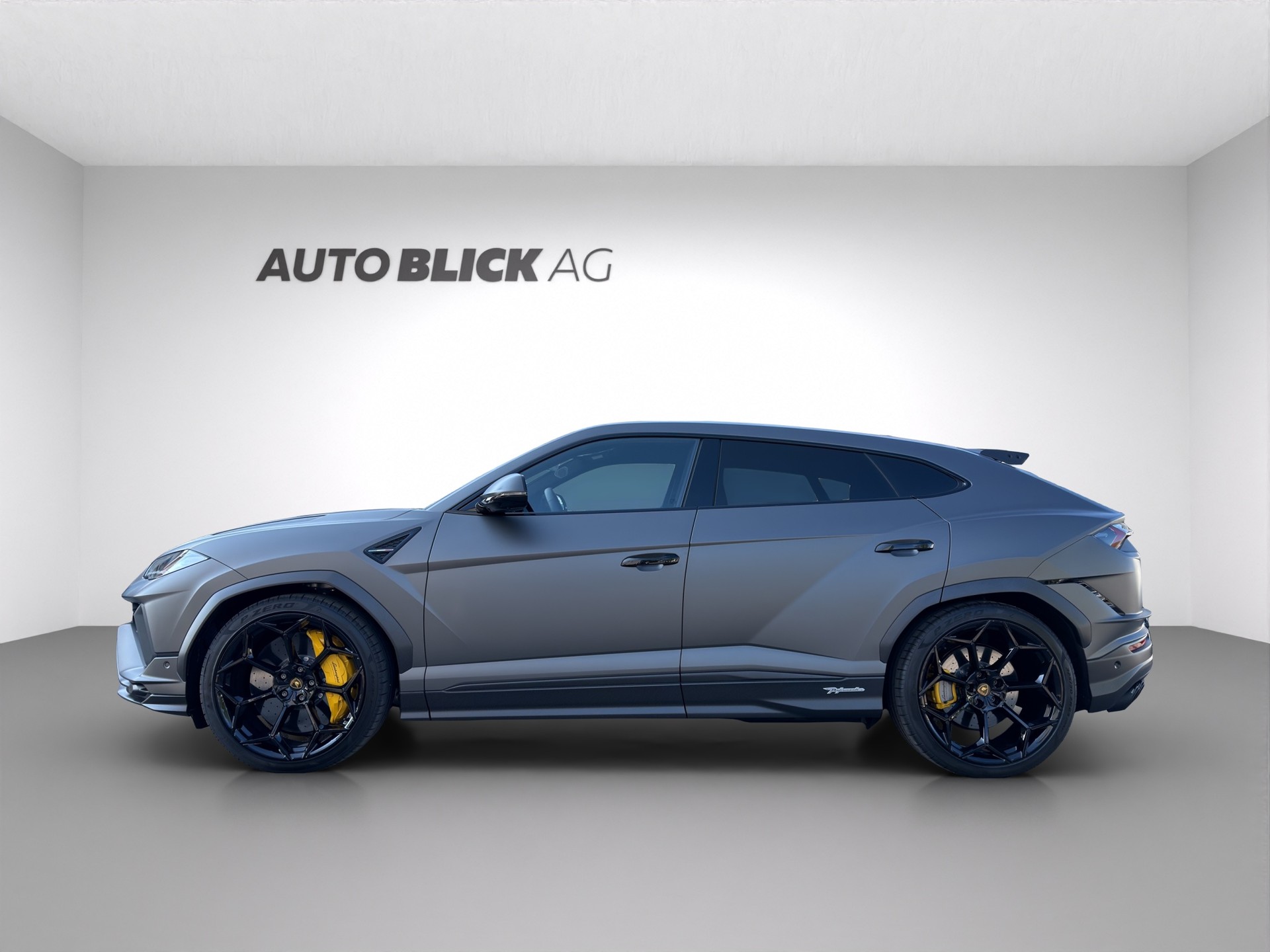 LAMBORGHINI Urus E-Gear Pearl Capsule-image-4