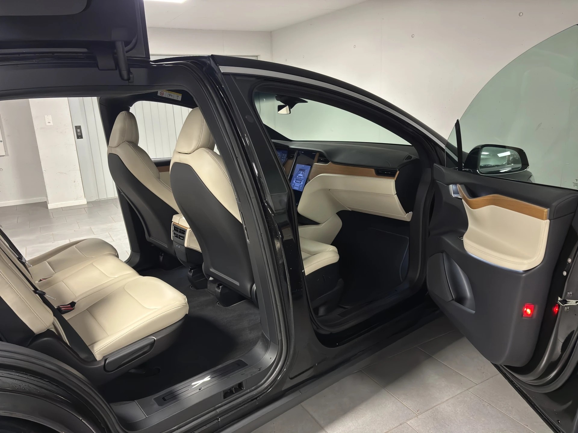 TESLA Model X Maximale-Reichweite-image-19