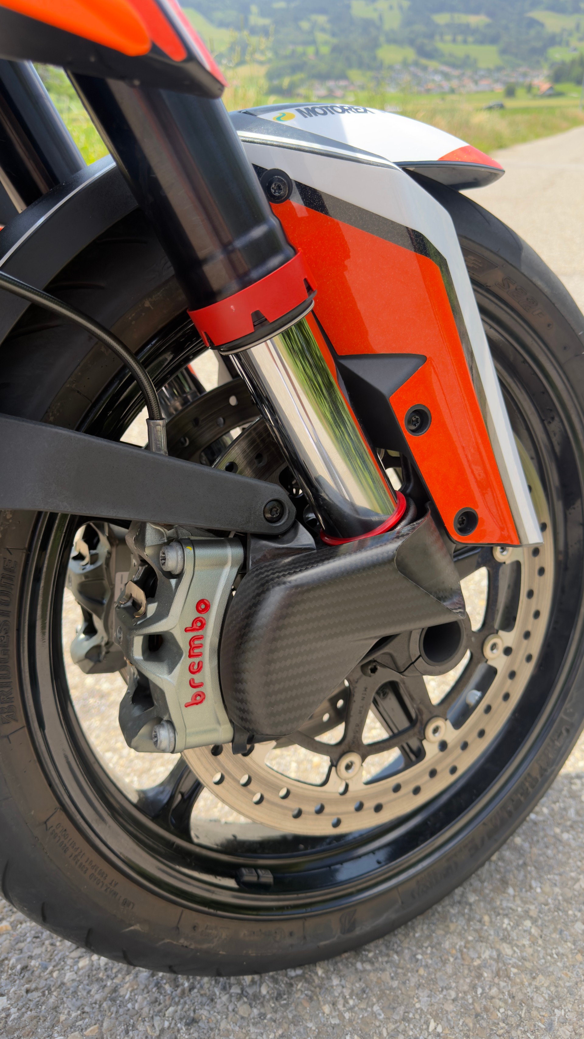 KTM 1290 Super Duke R-image-8