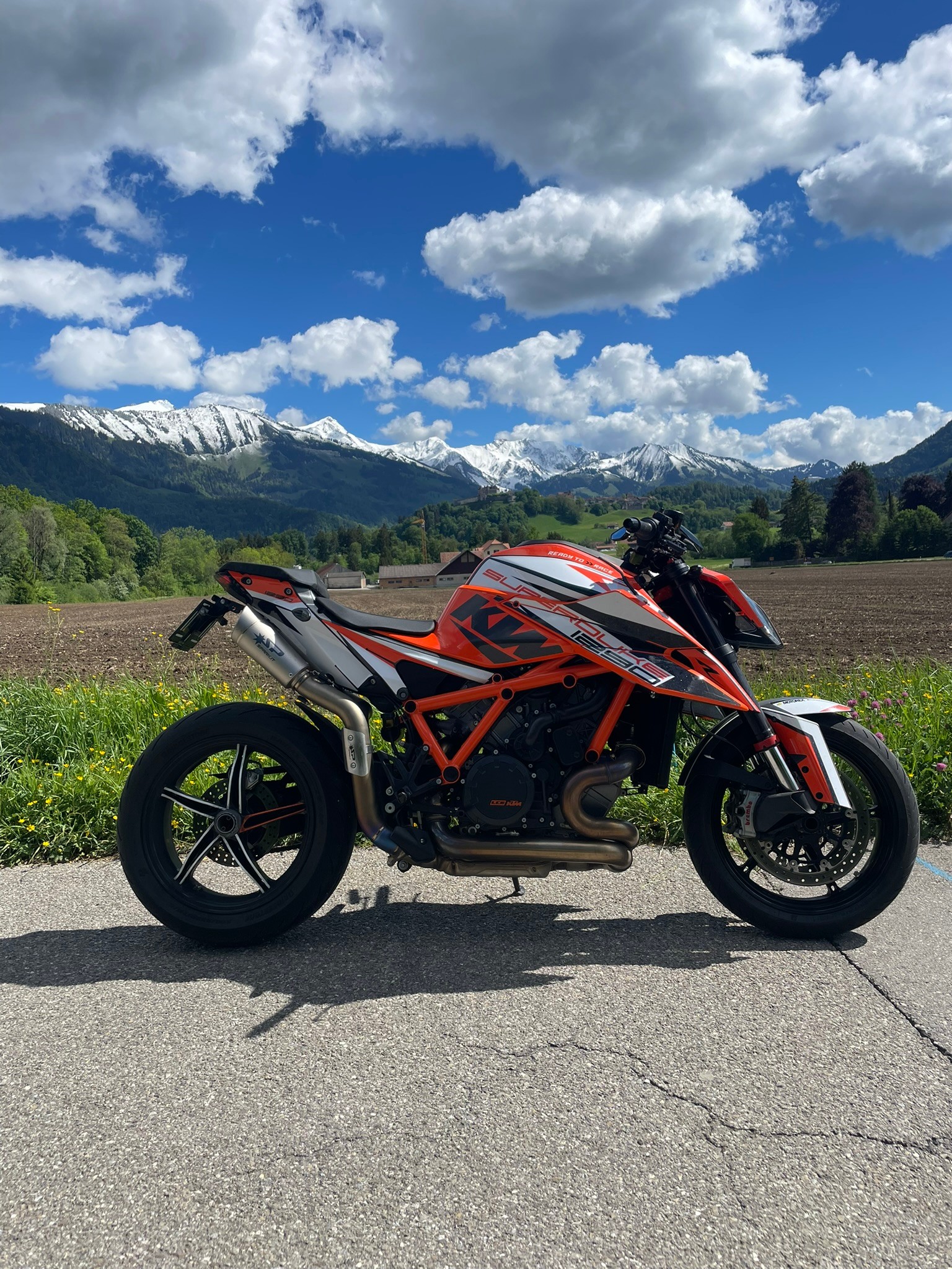 KTM 1290 Super Duke R-image-1
