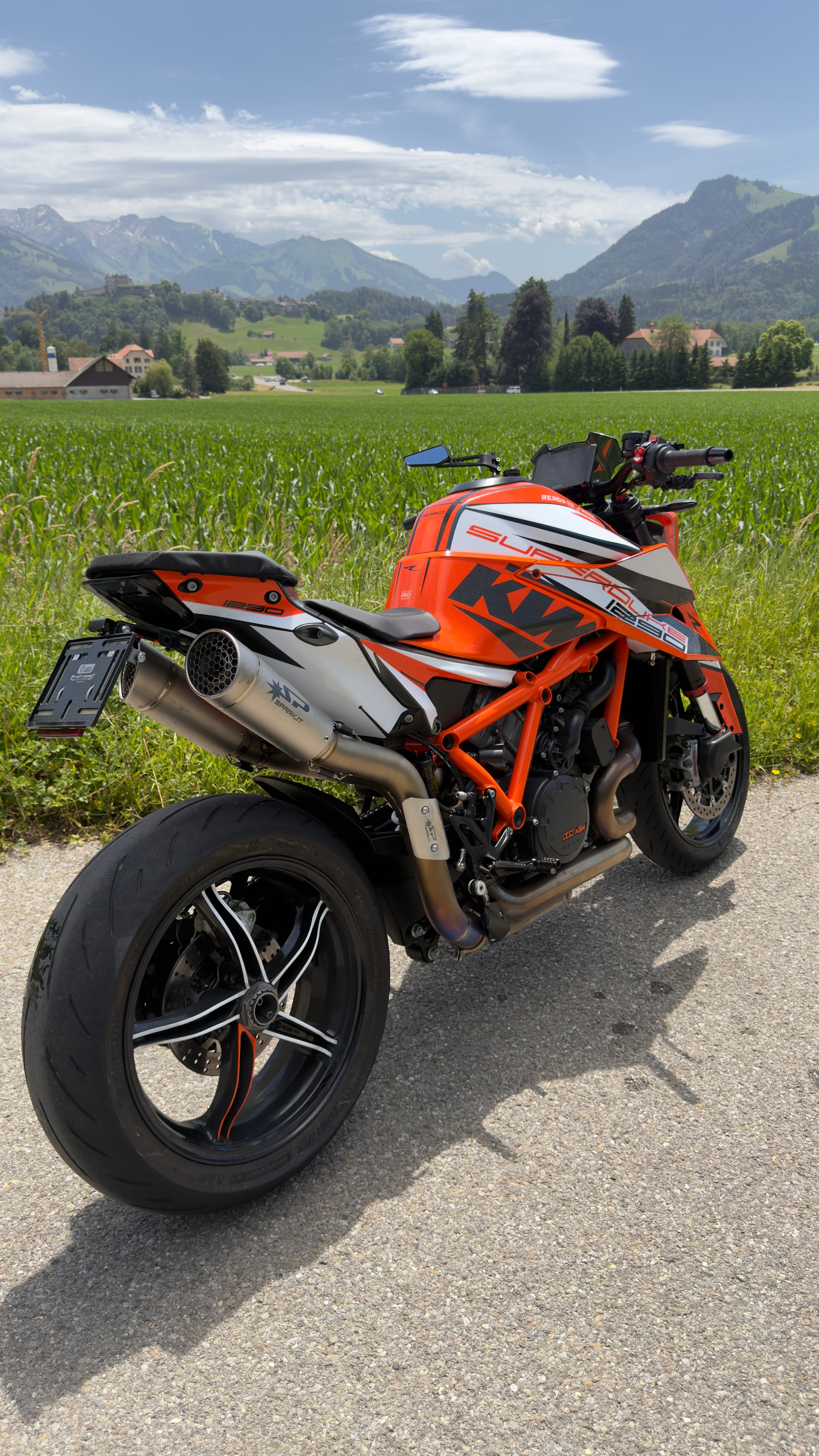 KTM 1290 Super Duke R-image-2
