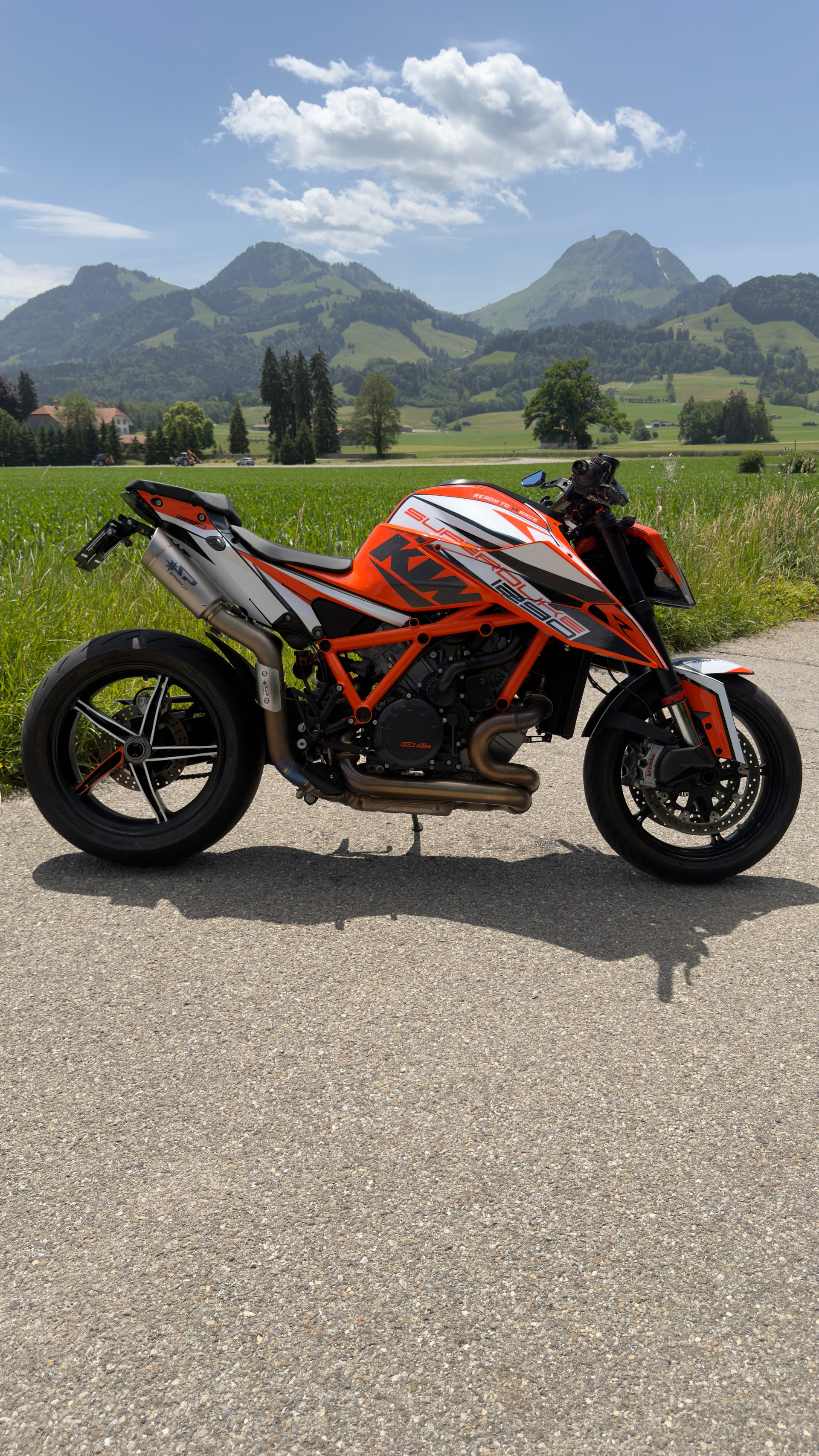 KTM 1290 Super Duke R-image-1