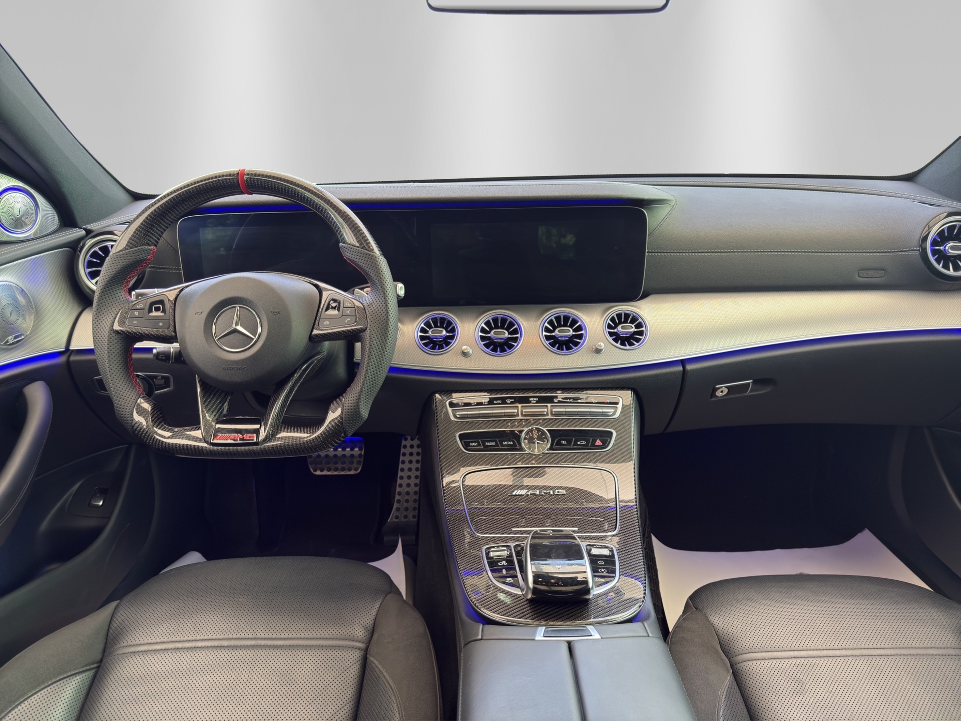 MERCEDES-BENZ E 43 AMG 4 Matic 9G-Tronic-image-9