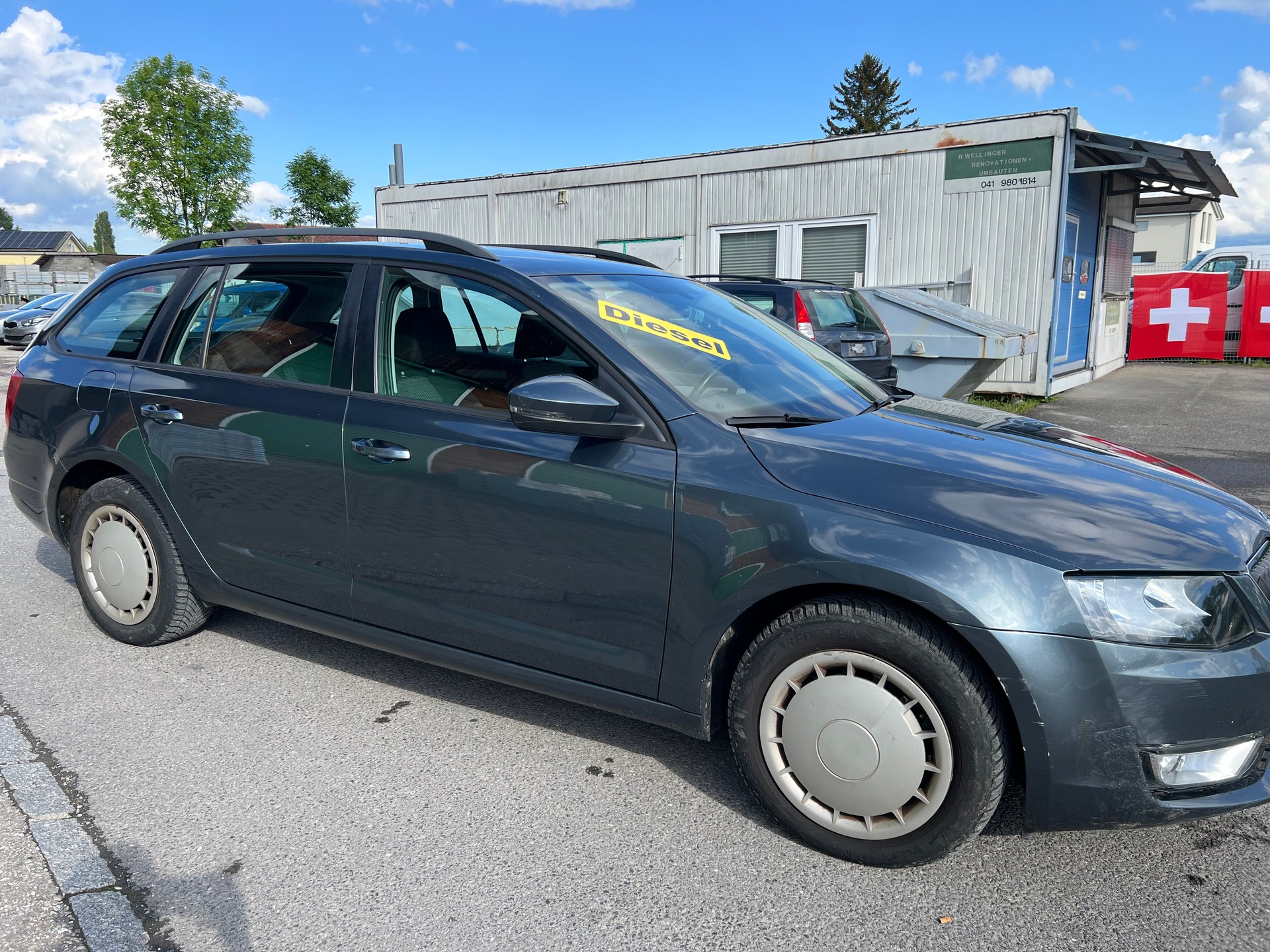 SKODA Octavia Combi 2.0 TDI Swiss Edition DSG-image-2