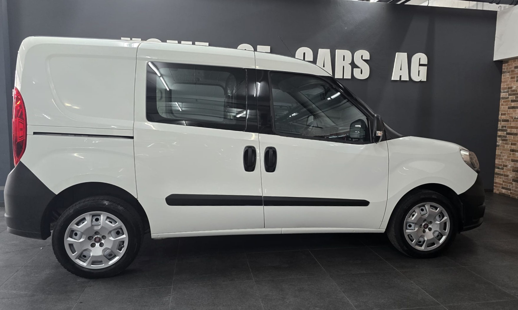 FIAT Doblò 1.4 Natural Power Cargo Base-image-10