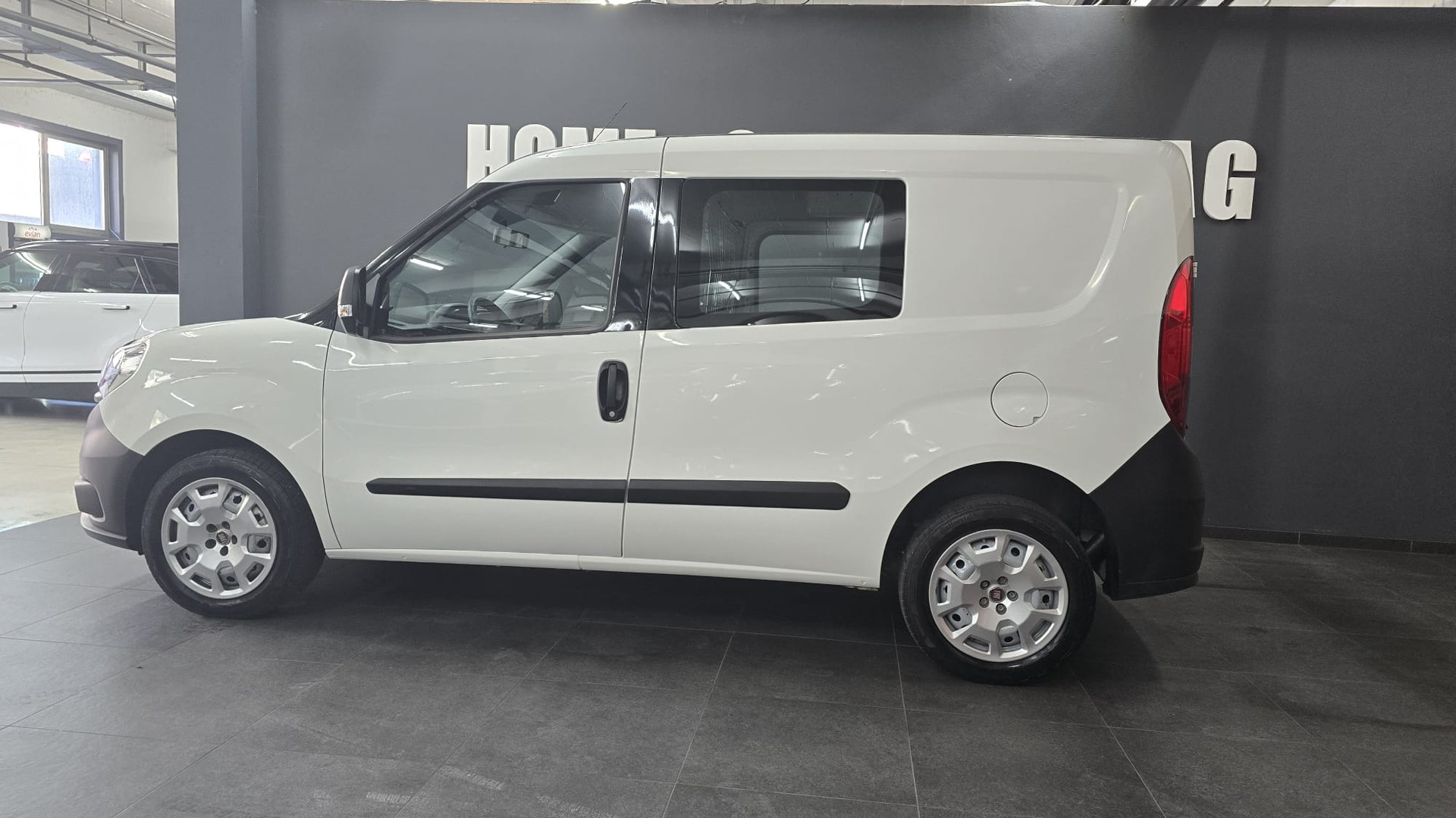 FIAT Doblò 1.4 Natural Power Cargo Base-image-4