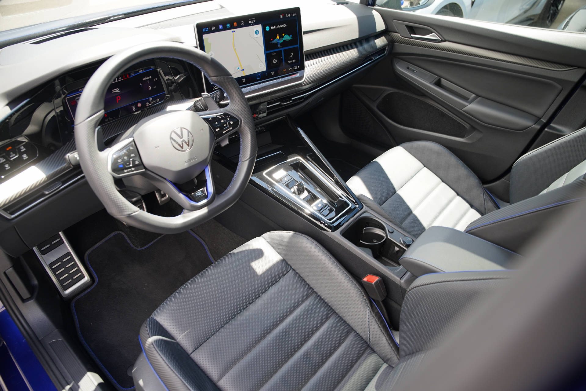 VW Golf 2.0 TSI R Black Edition DSG 4 Motion-image-6