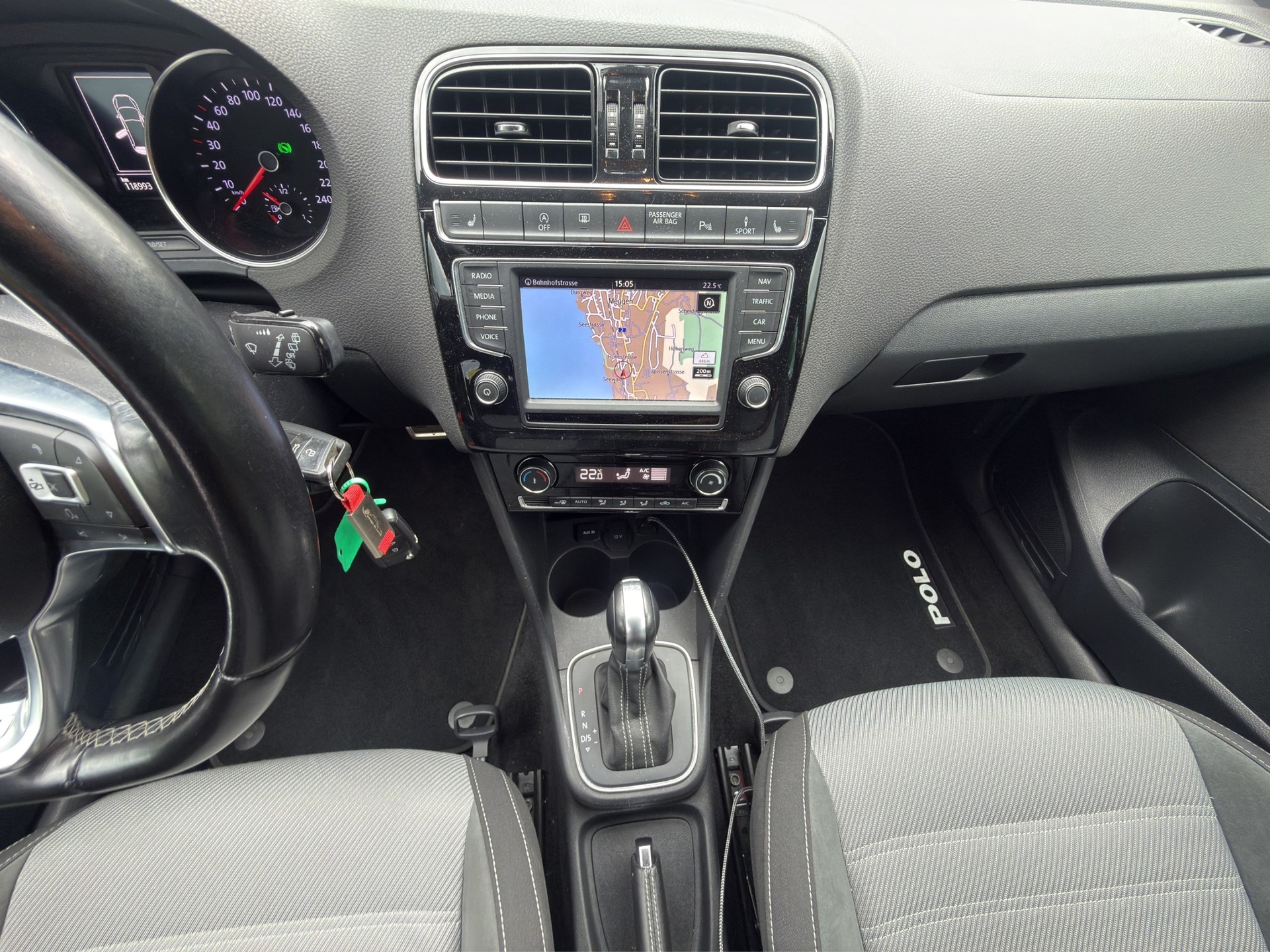 VW Polo 1.0 TSI BMT Premium *Beats Soundsystem* DSG-image-16