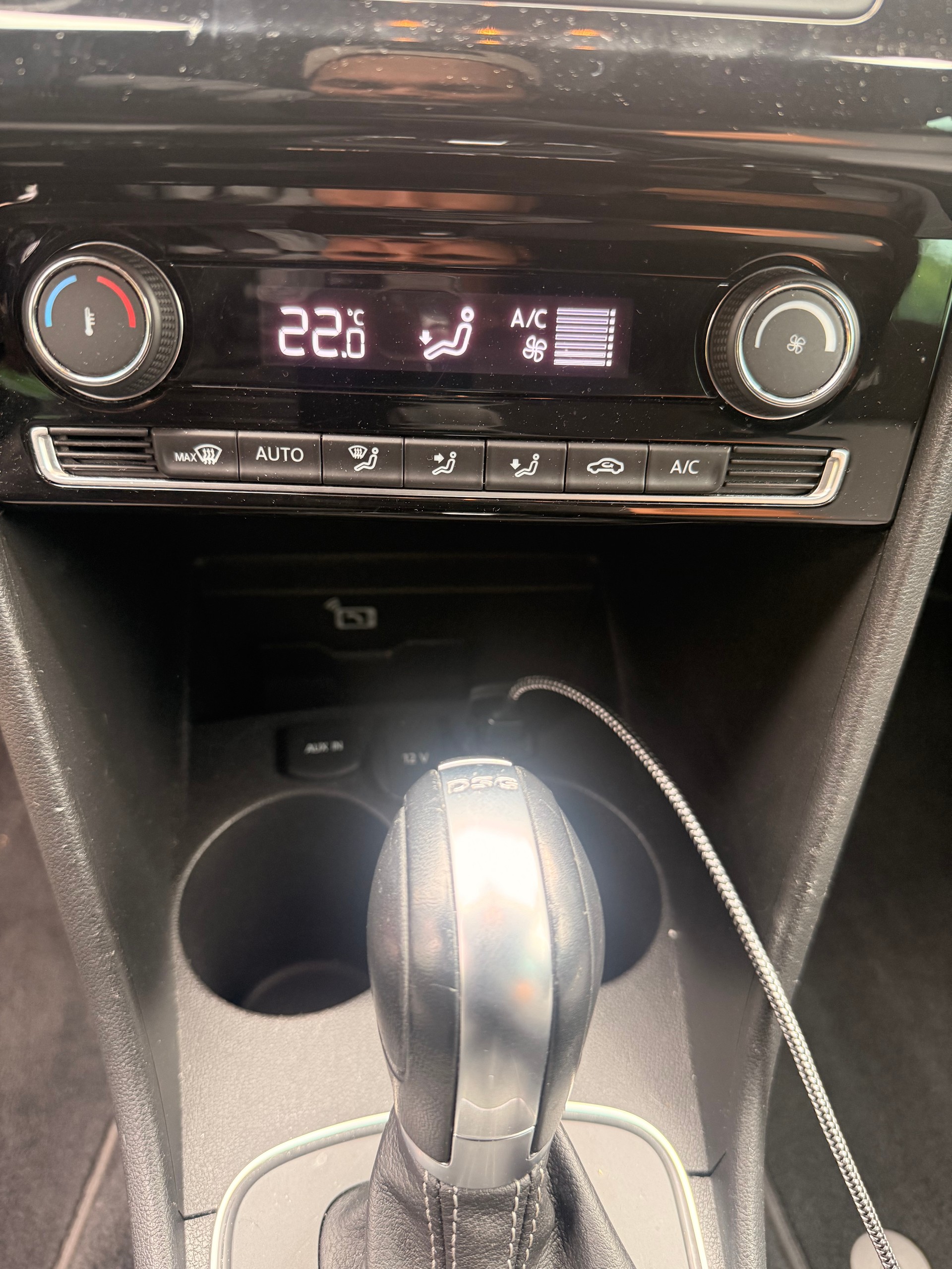 VW Polo 1.0 TSI BMT Premium *Beats Soundsystem* DSG-image-23