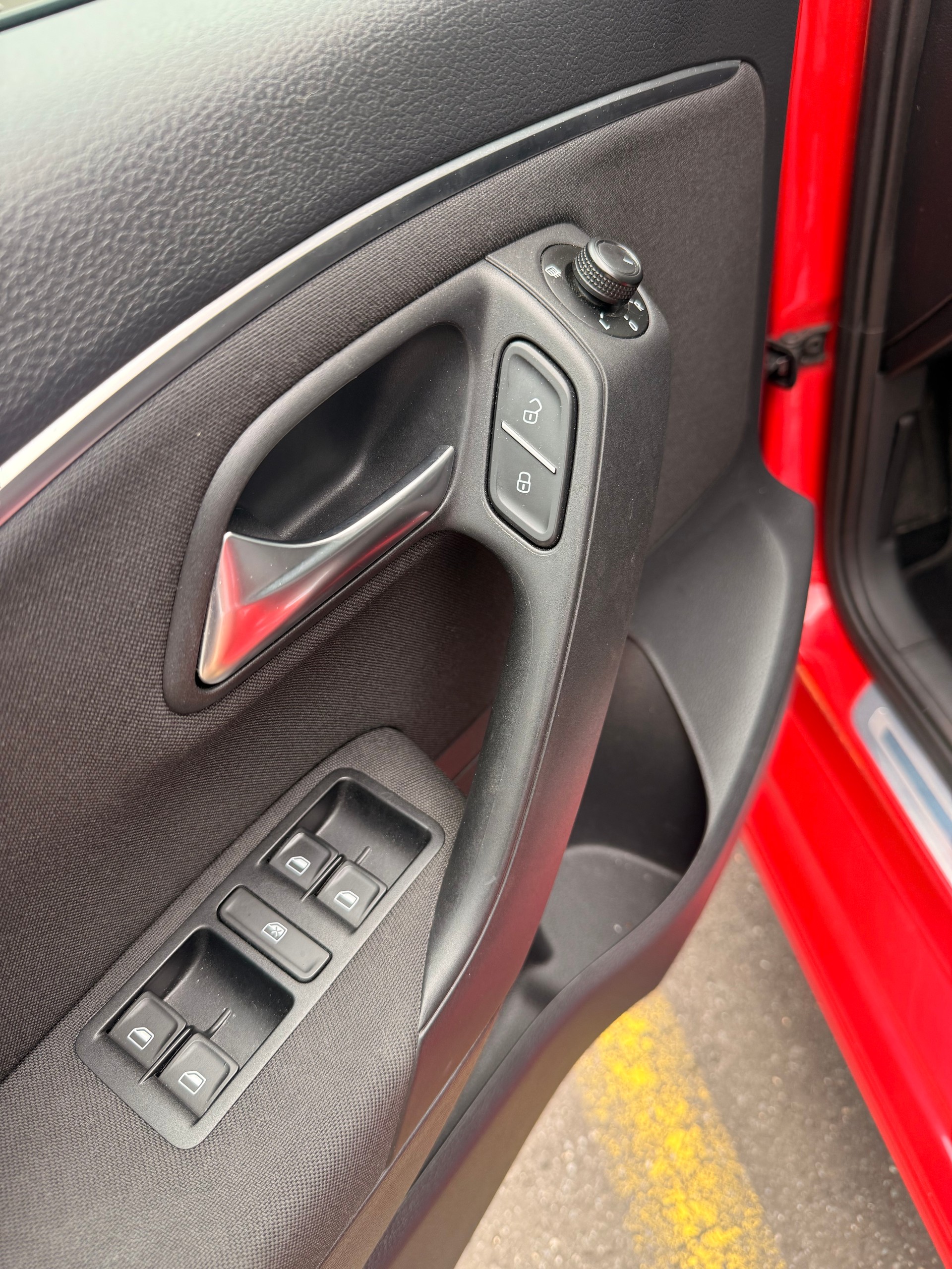 VW Polo 1.0 TSI BMT Premium *Beats Soundsystem* DSG-image-27