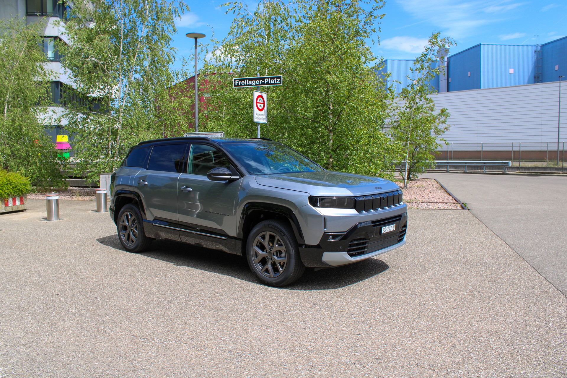 JEEP Compass 1.2 T e-Hybrid First Edition-showroom-element-3