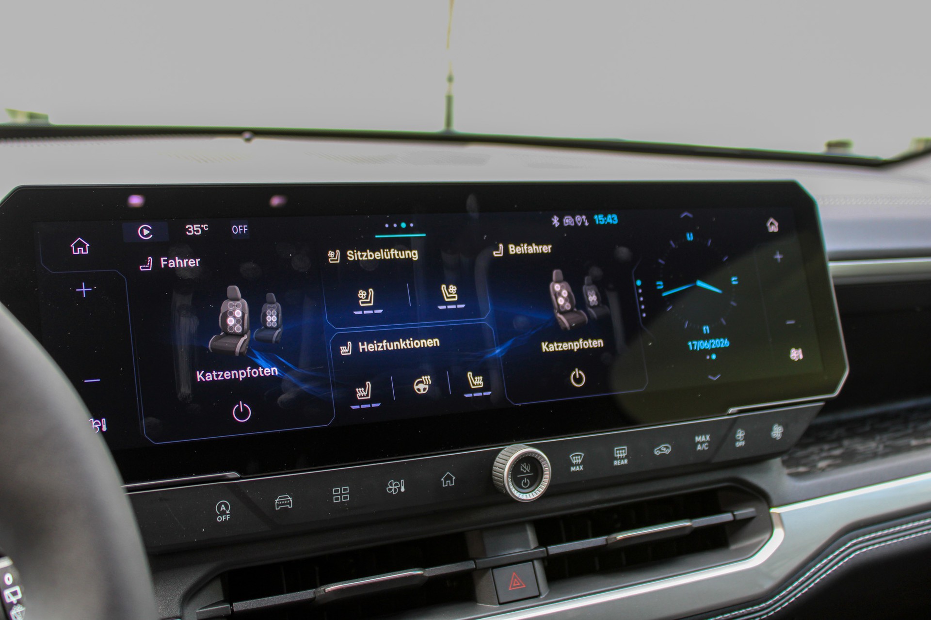 JEEP Compass 1.2 T e-Hybrid First Edition-image-10