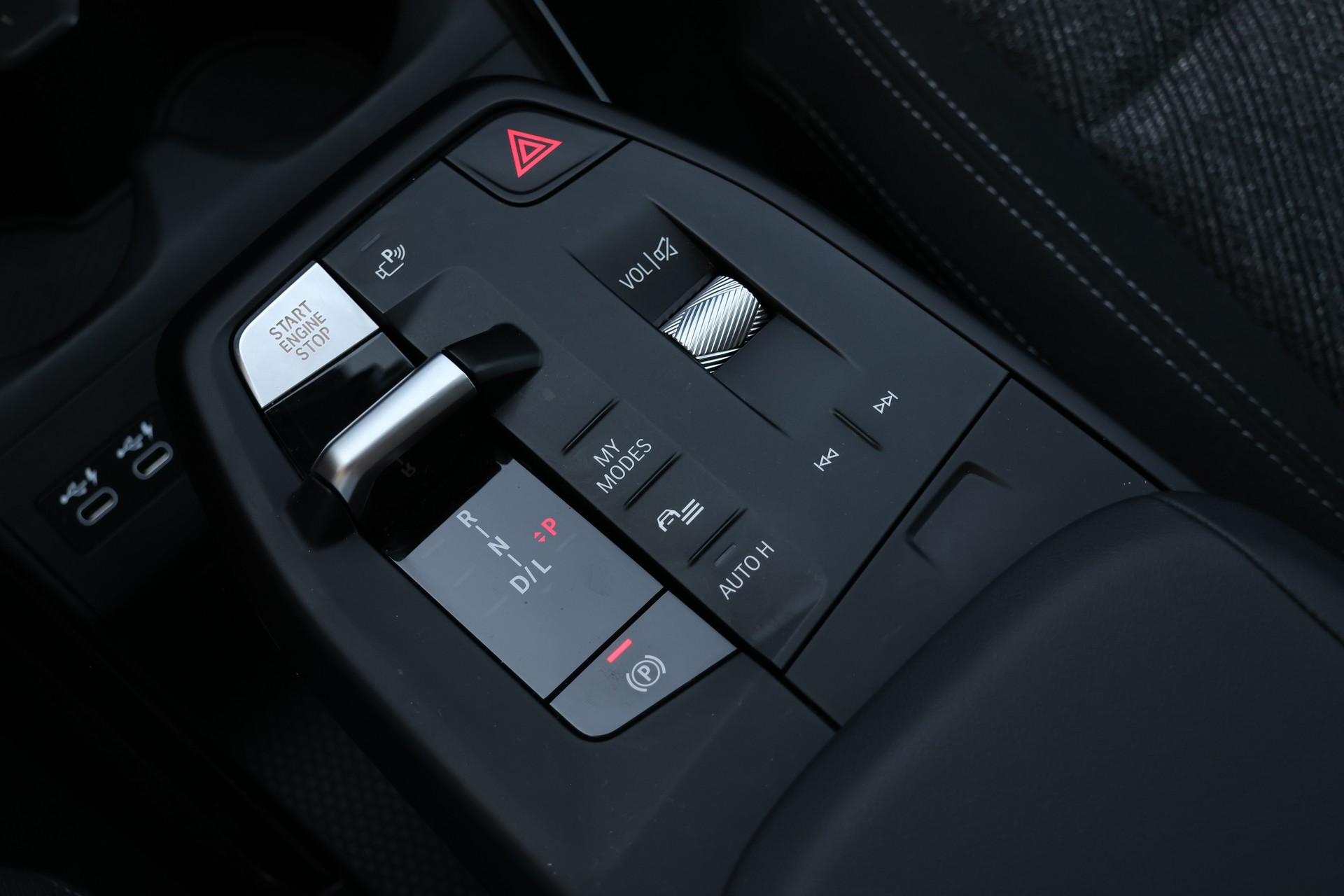 BMW X1 sDrive 20i 48V-image-20