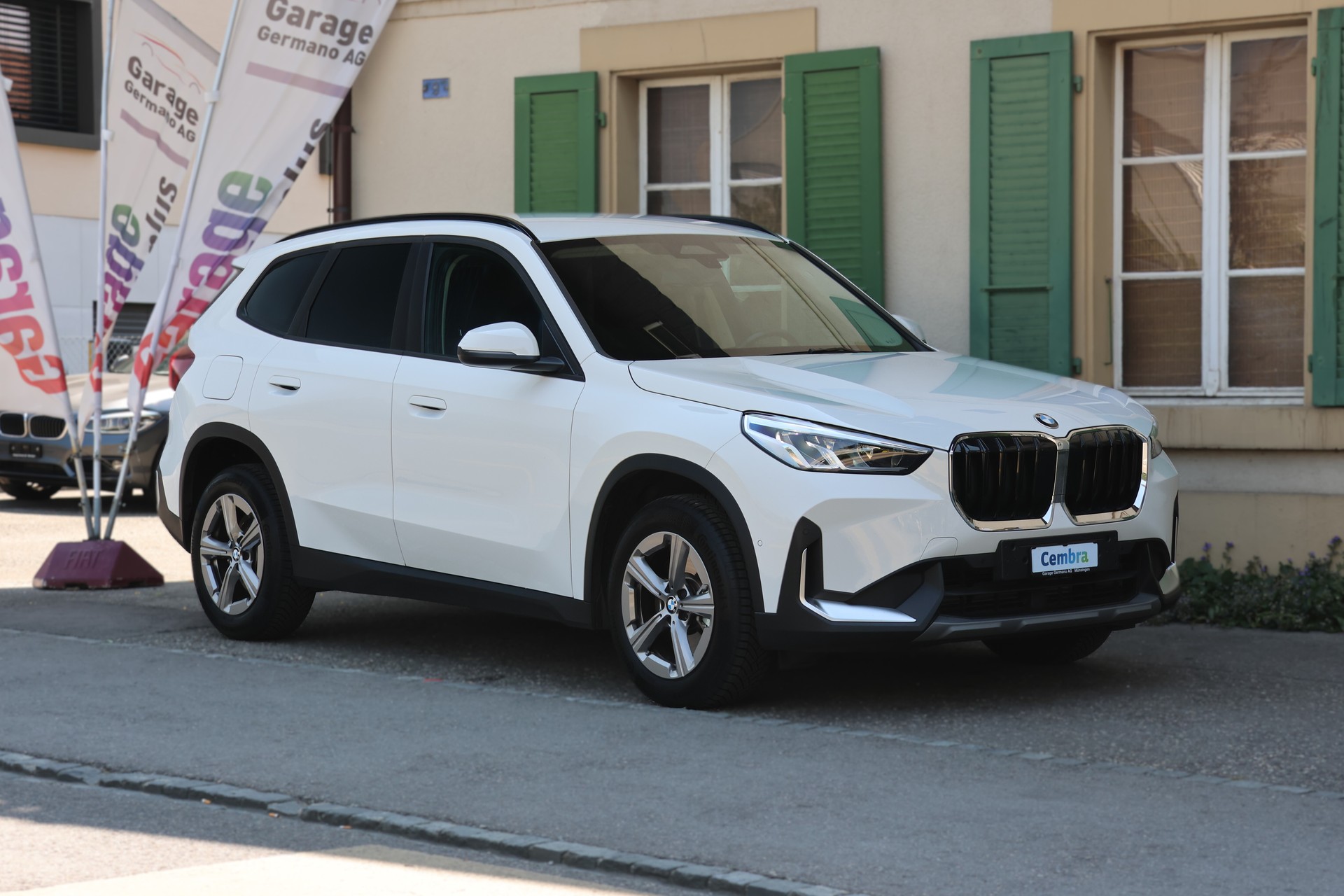 BMW X1 sDrive 20i 48V-showroom-element-2