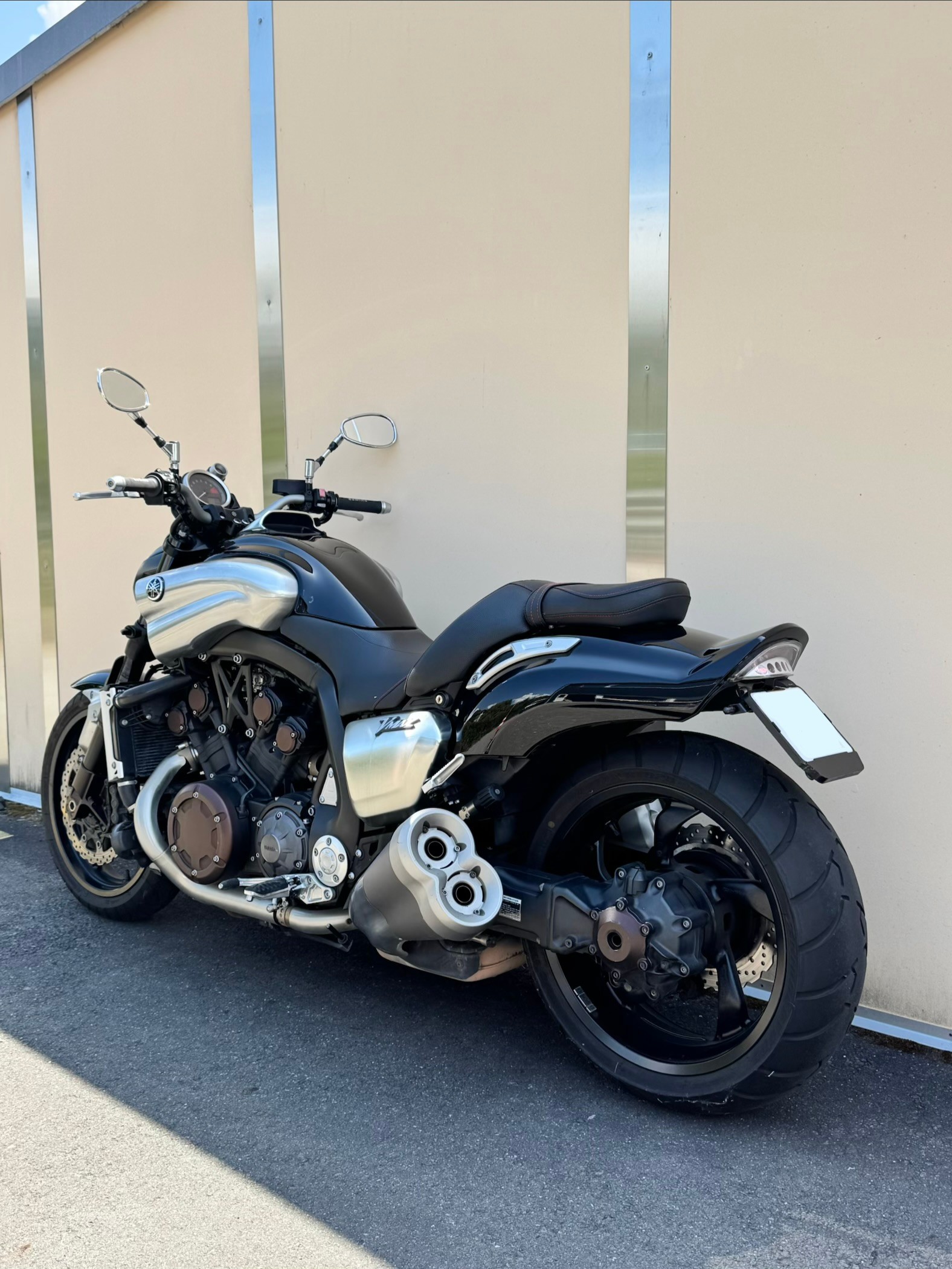 YAMAHA V-MAX-image-5