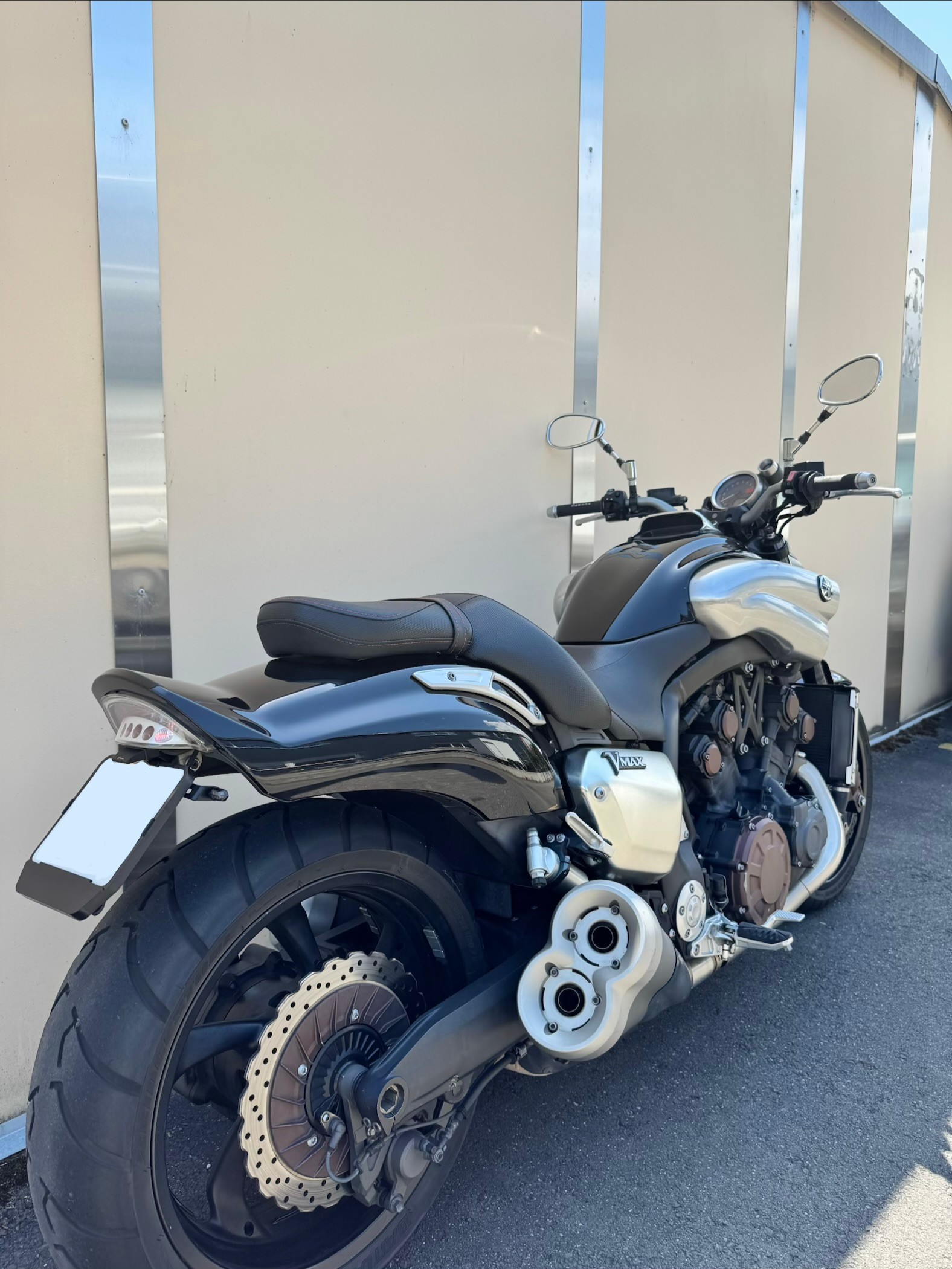 YAMAHA V-MAX-image-8