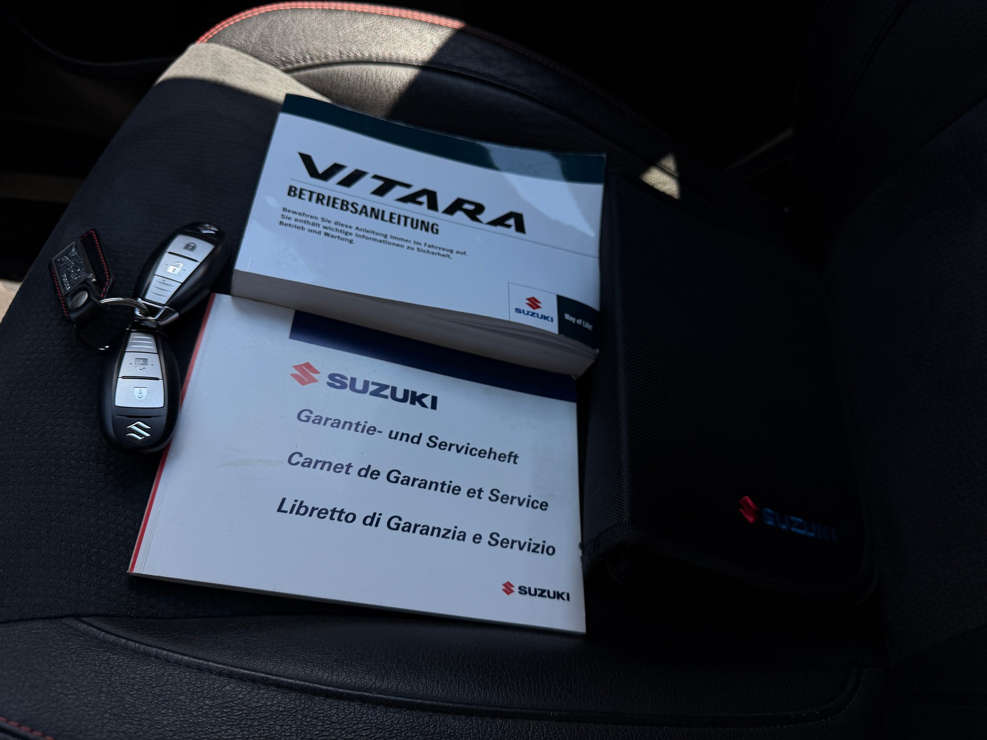 SUZUKI Vitara 1.4 T Piz Sulai Top 4x4-image-15
