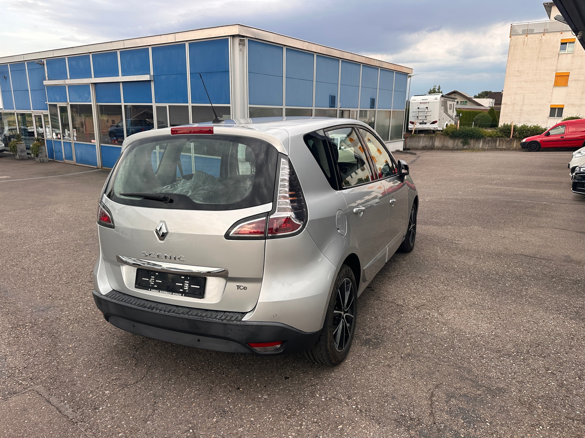 RENAULT Scénic 1.4 16V Turbo Bose-image-13