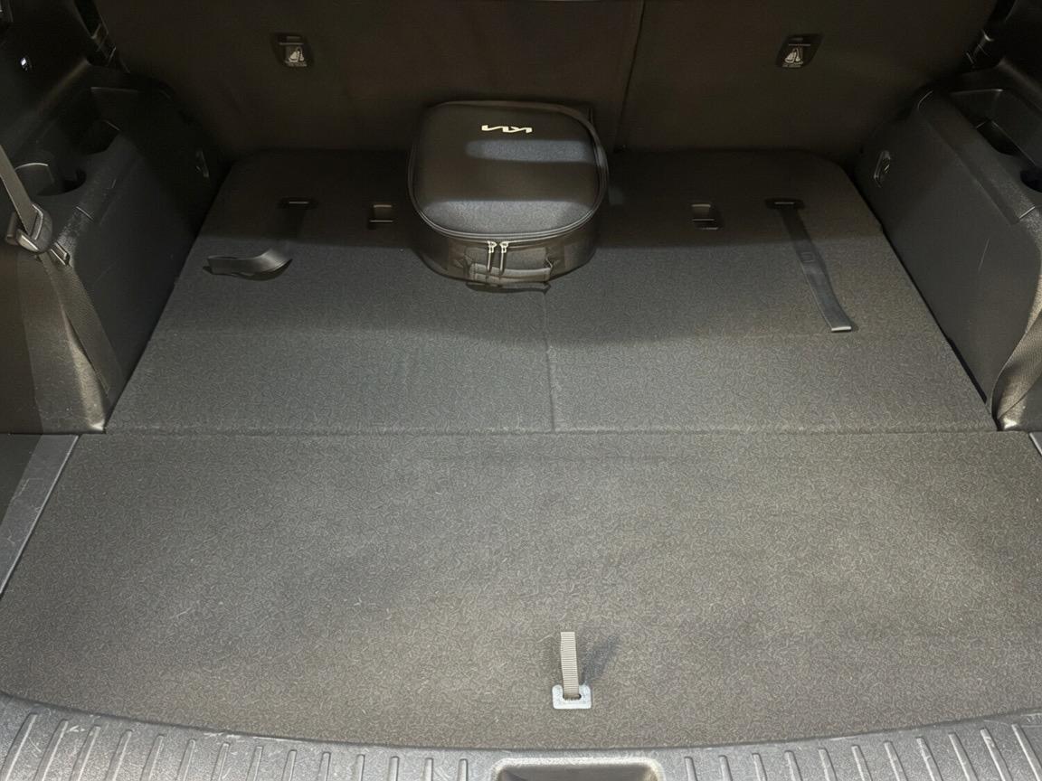 KIA Sorento 1.6 T-GDi Plug-in Hybrid Style 7P-image-15