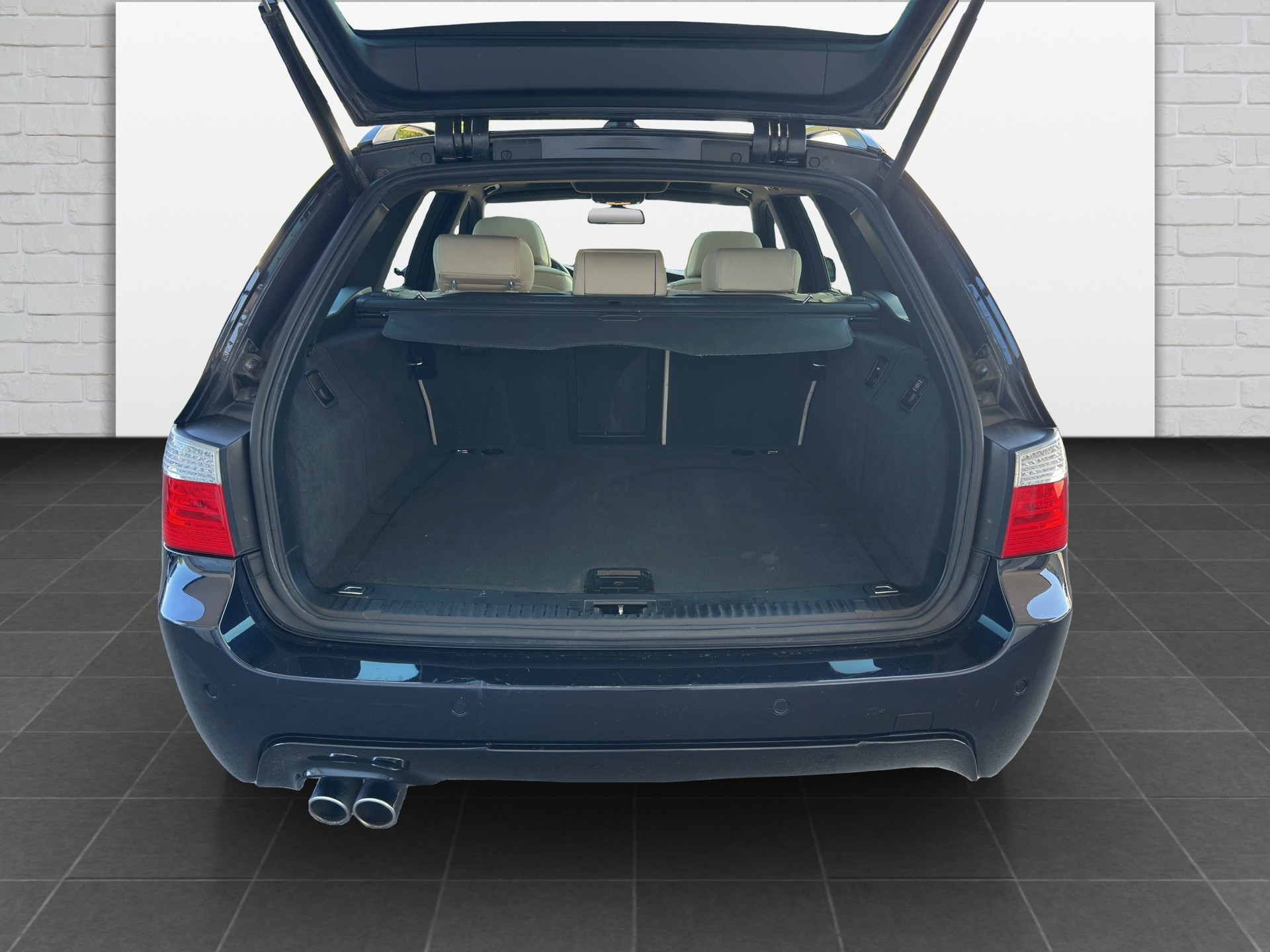 BMW 535d Touring Steptronic-image-15