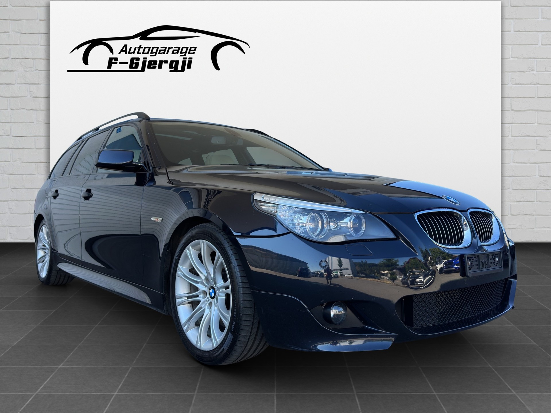 BMW 535d Touring Steptronic-showroom-element-1