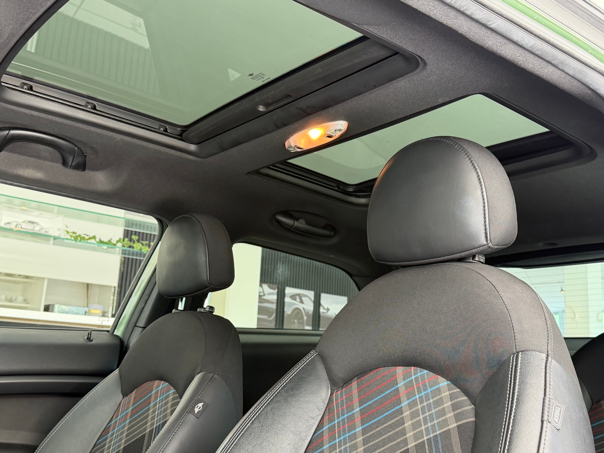 MINI Paceman Cooper SD ALL4 **Frisch ab MFK & Service**-image-27