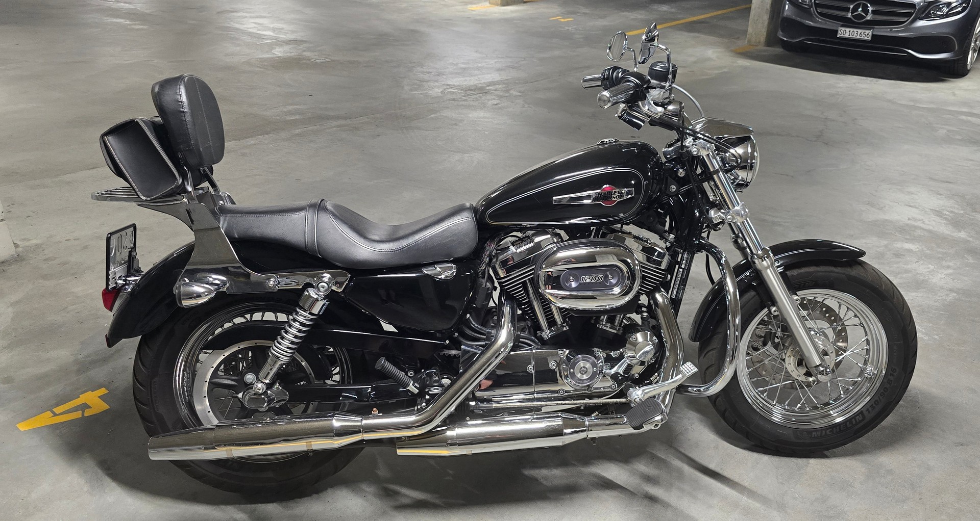 HARLEY-DAVIDSON XL 1200 C Sportster Custom ABS-image-0