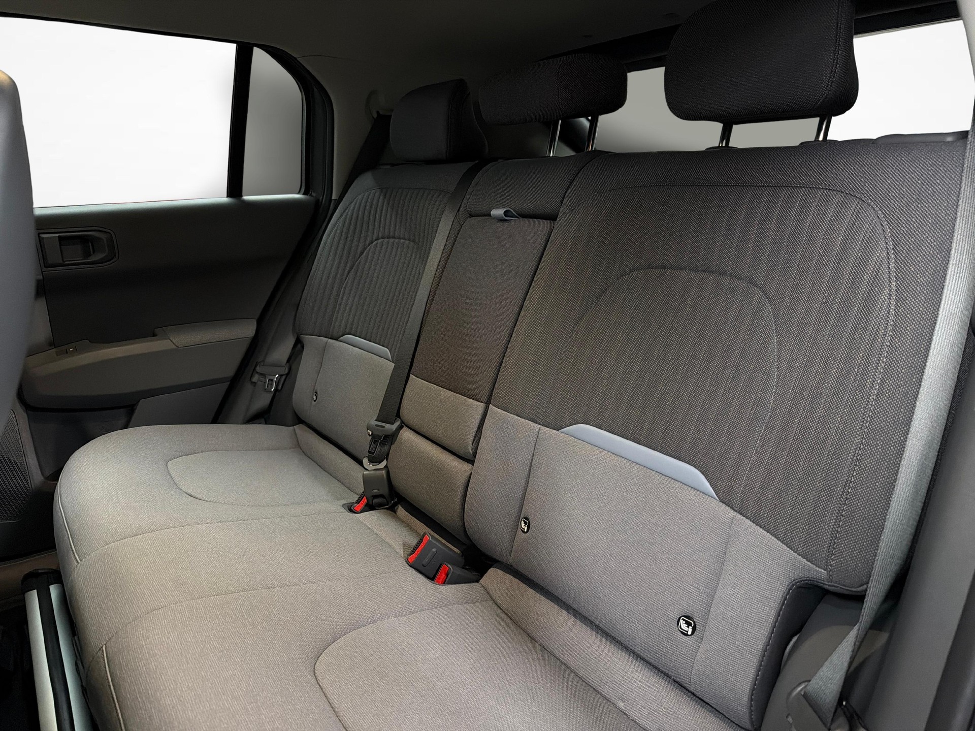 KIA EV3 81 kWh Earth-image-11
