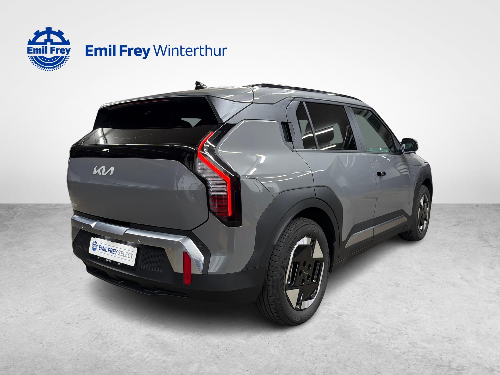 KIA EV3 81 kWh Earth-image-5