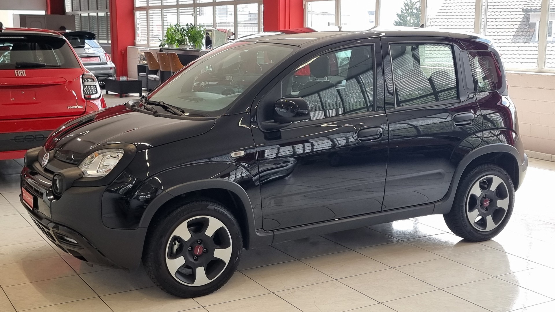 FIAT Panda 1.0 Hybrid Cross-showroom-element-1