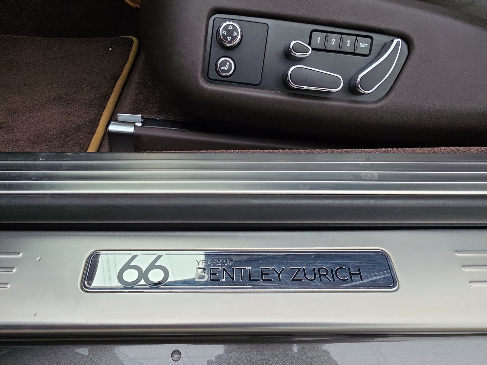 BENTLEY Continental GT Speed W12- Unikat " 66 Years Bentley Zurich"-image-11